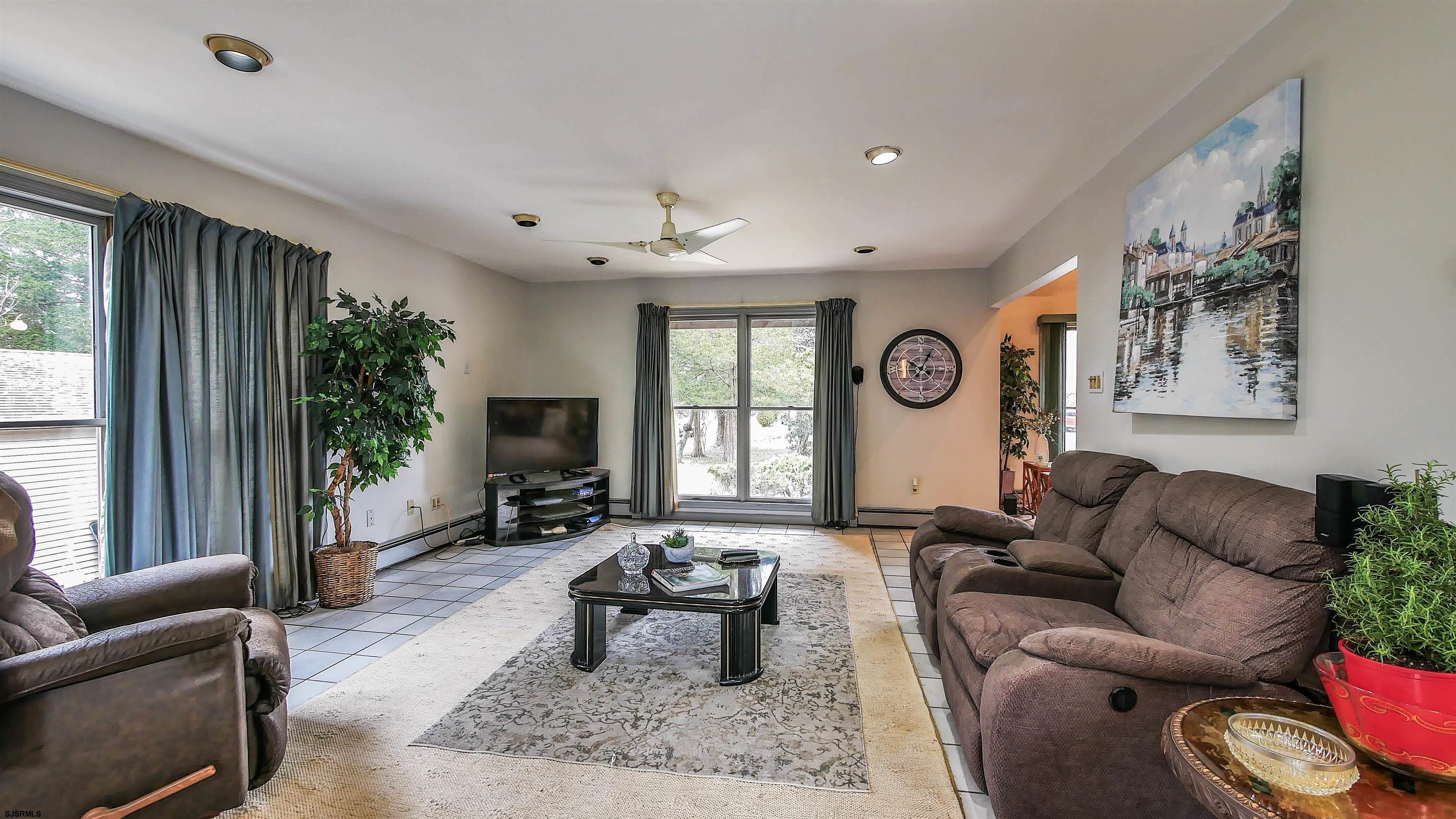 448 8th Ave