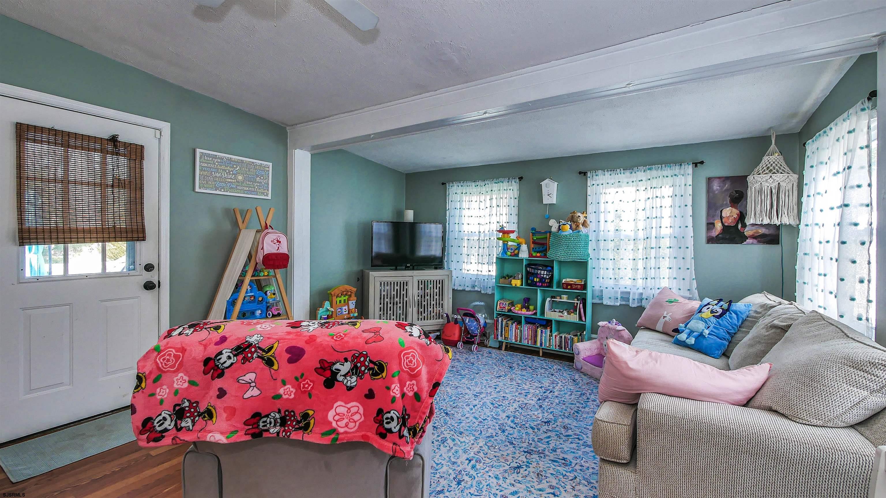 1008 Seaside Ave