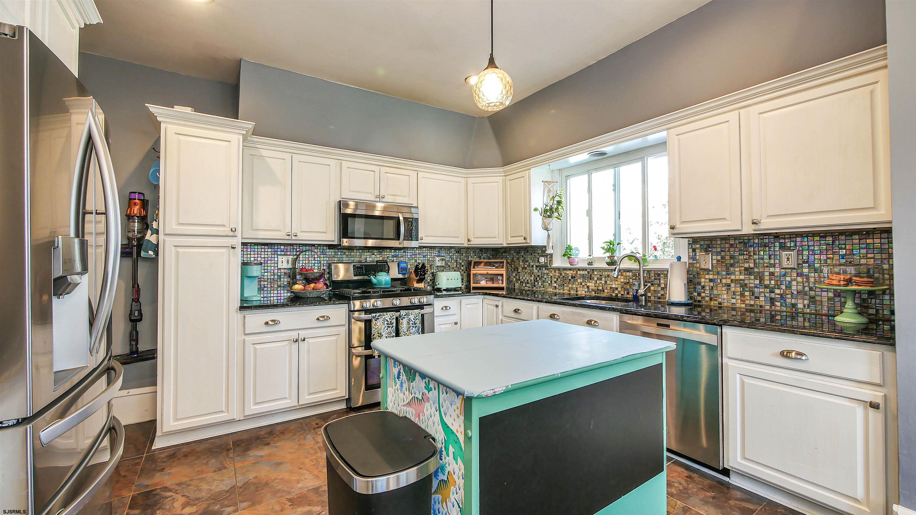 1008 Seaside Ave