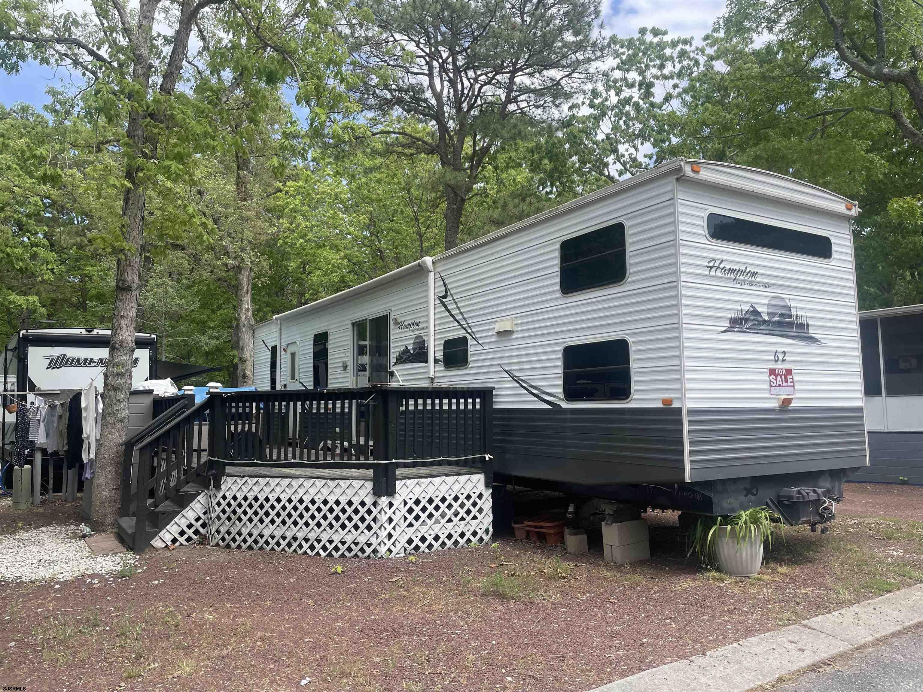 443 6th Ave