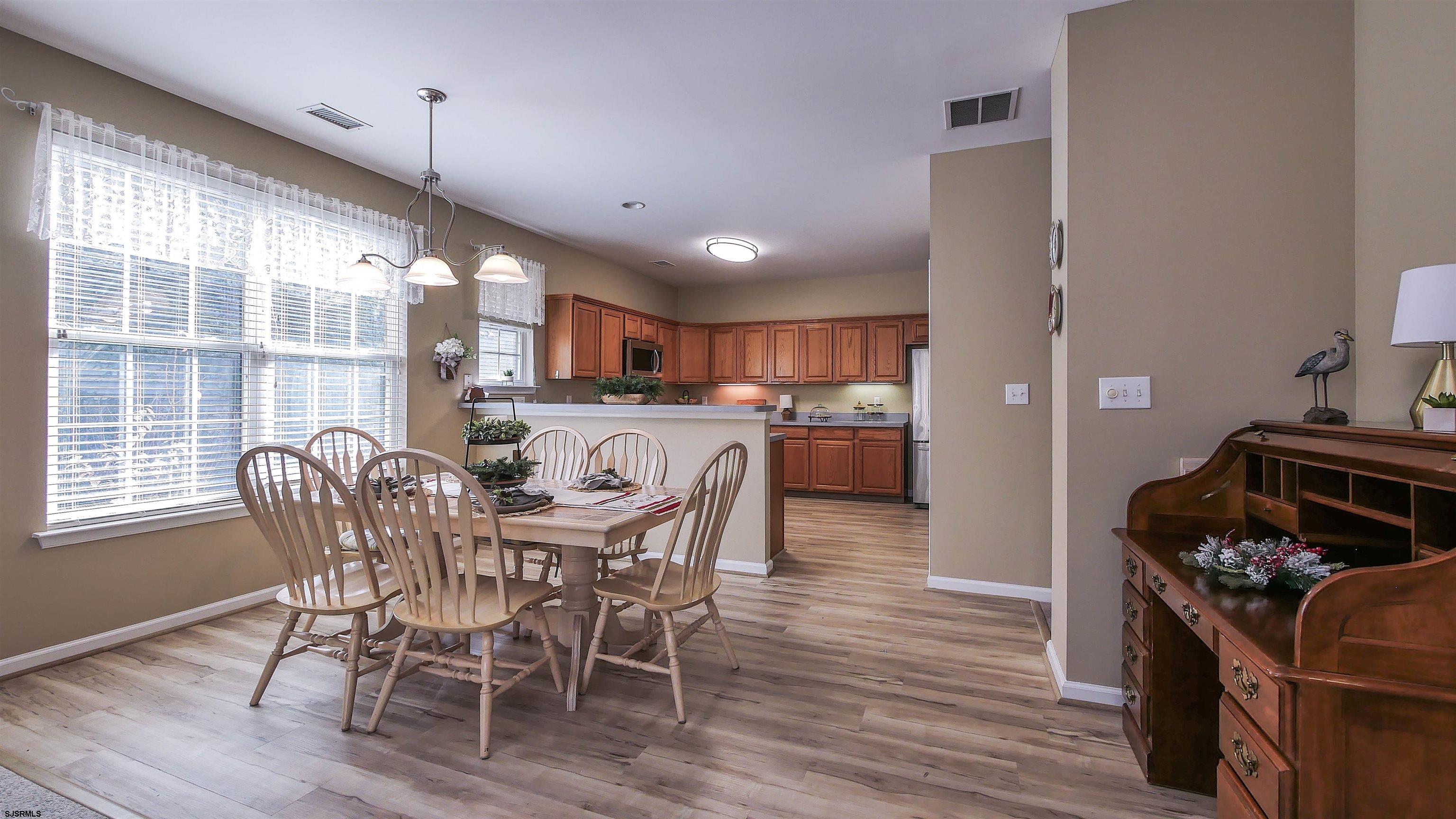 685 Cypress Point Dr