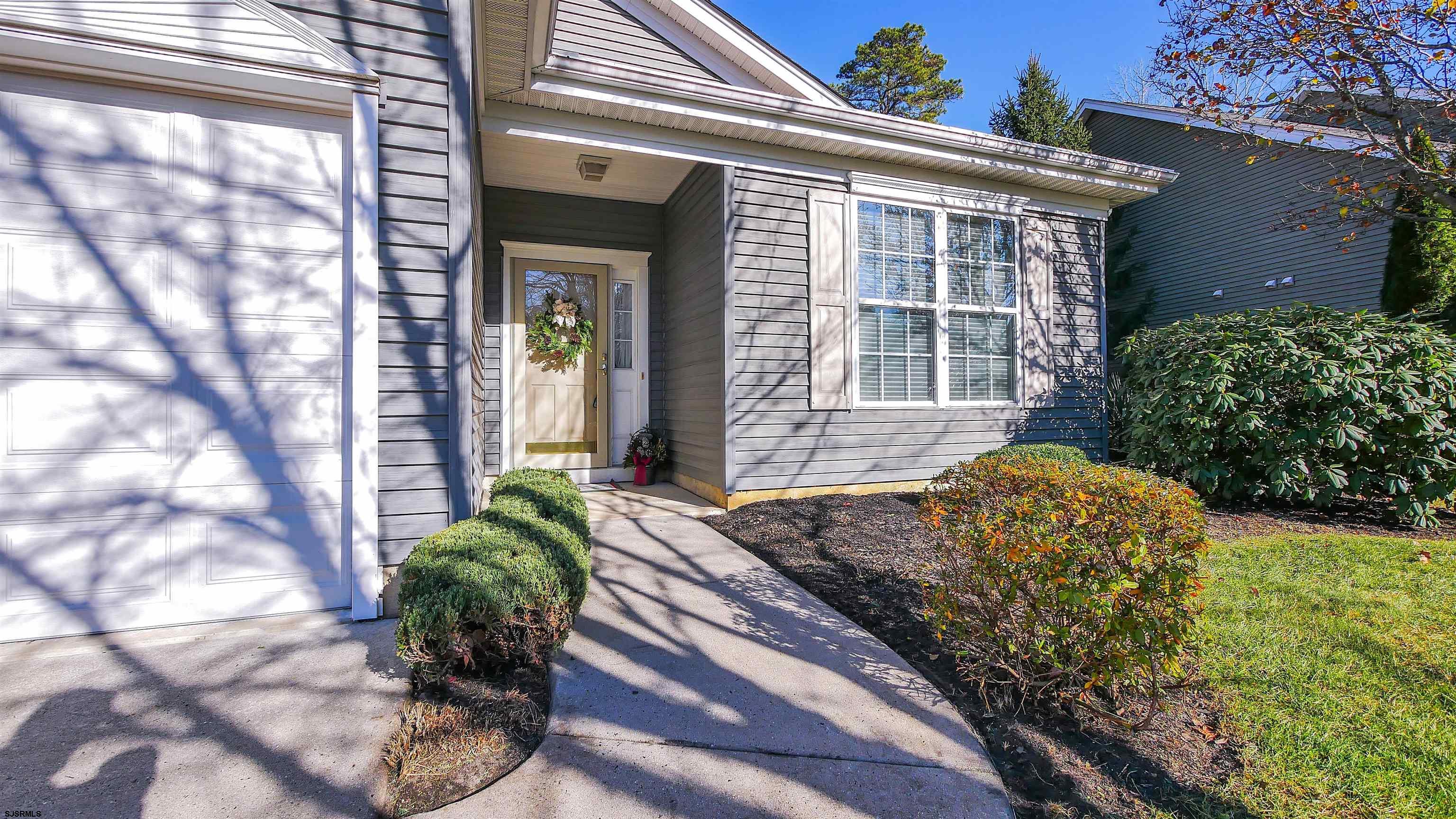 685 Cypress Point Dr