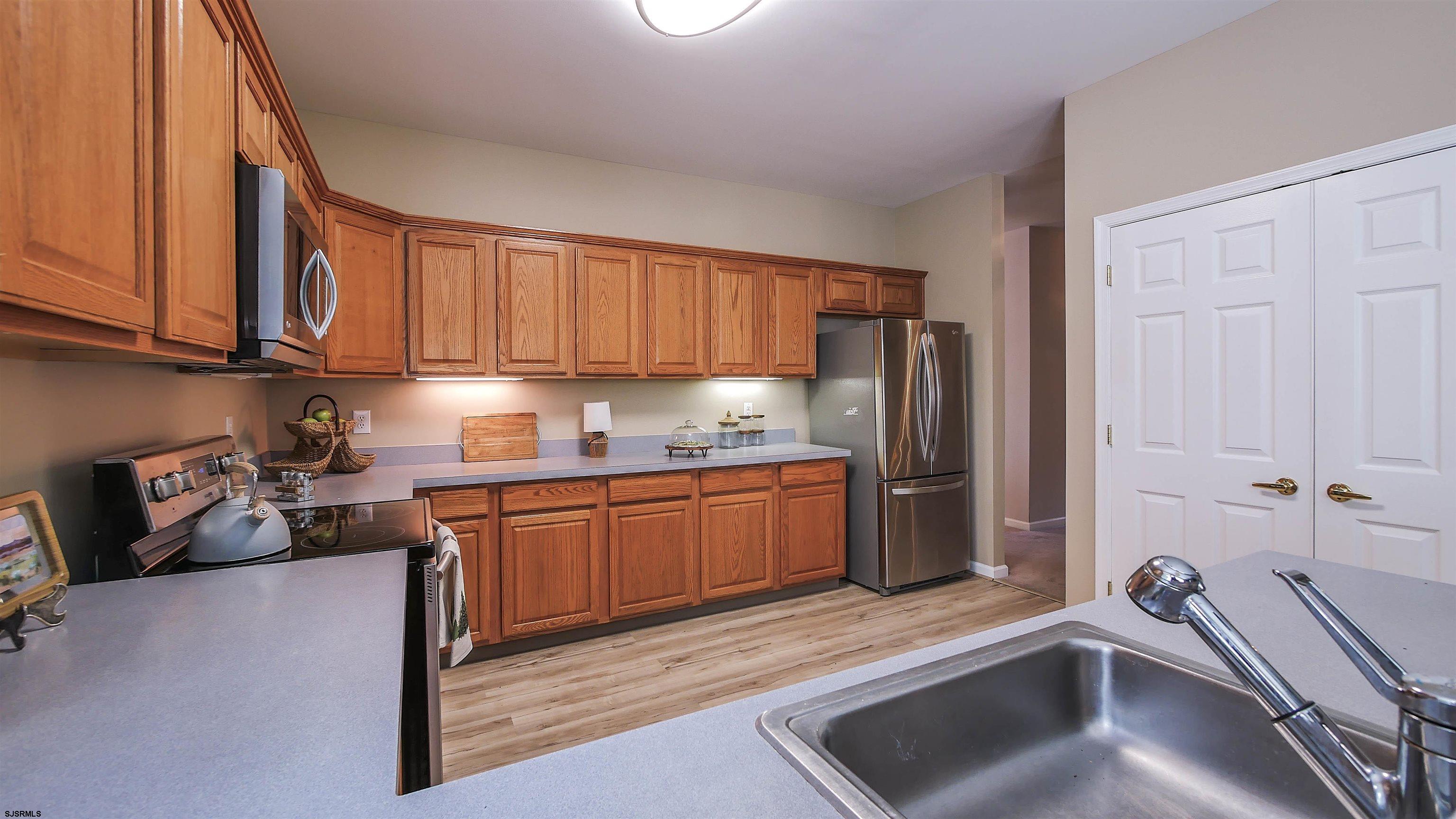 685 Cypress Point Dr