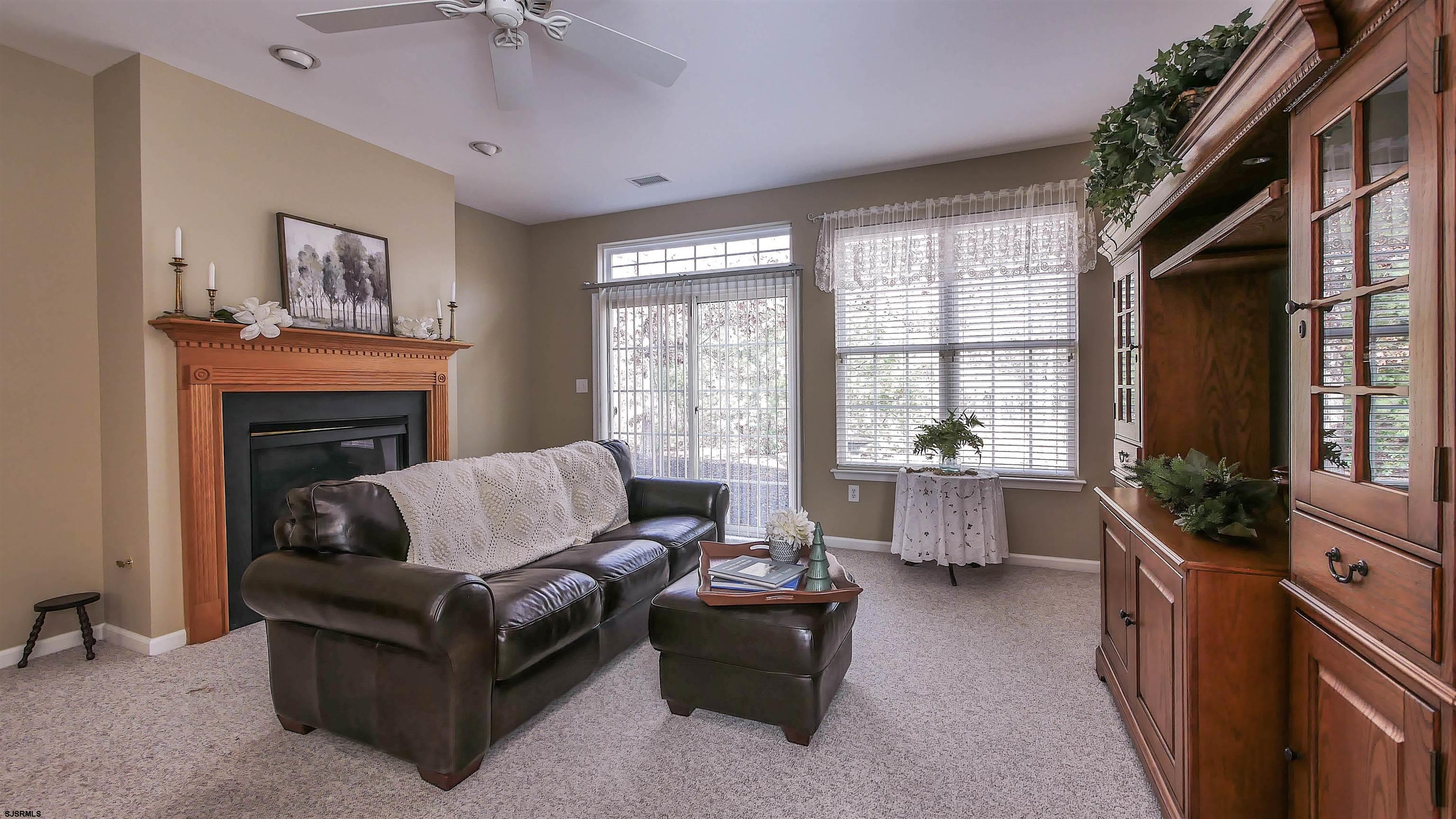 685 Cypress Point Dr