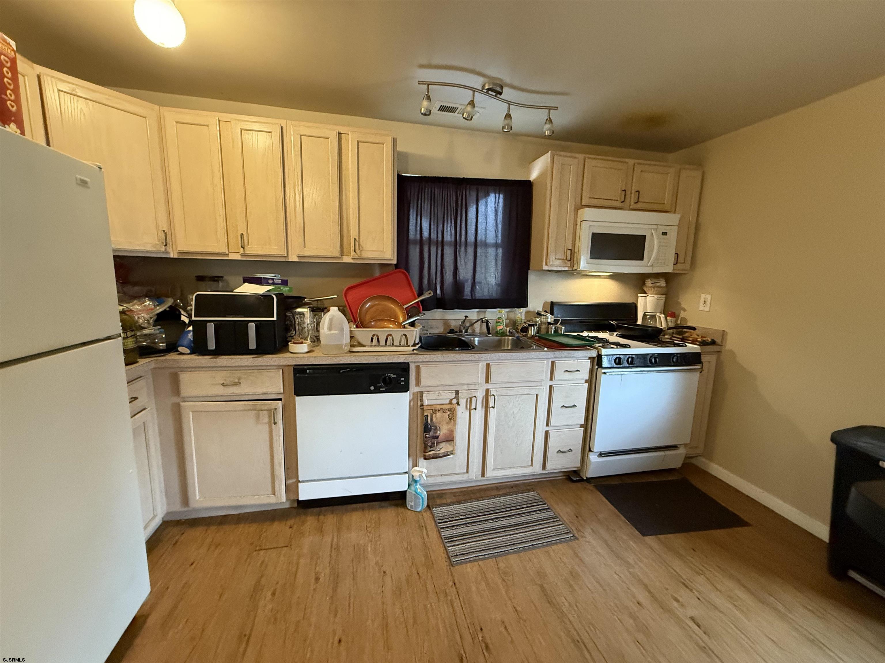 819 N Main Street