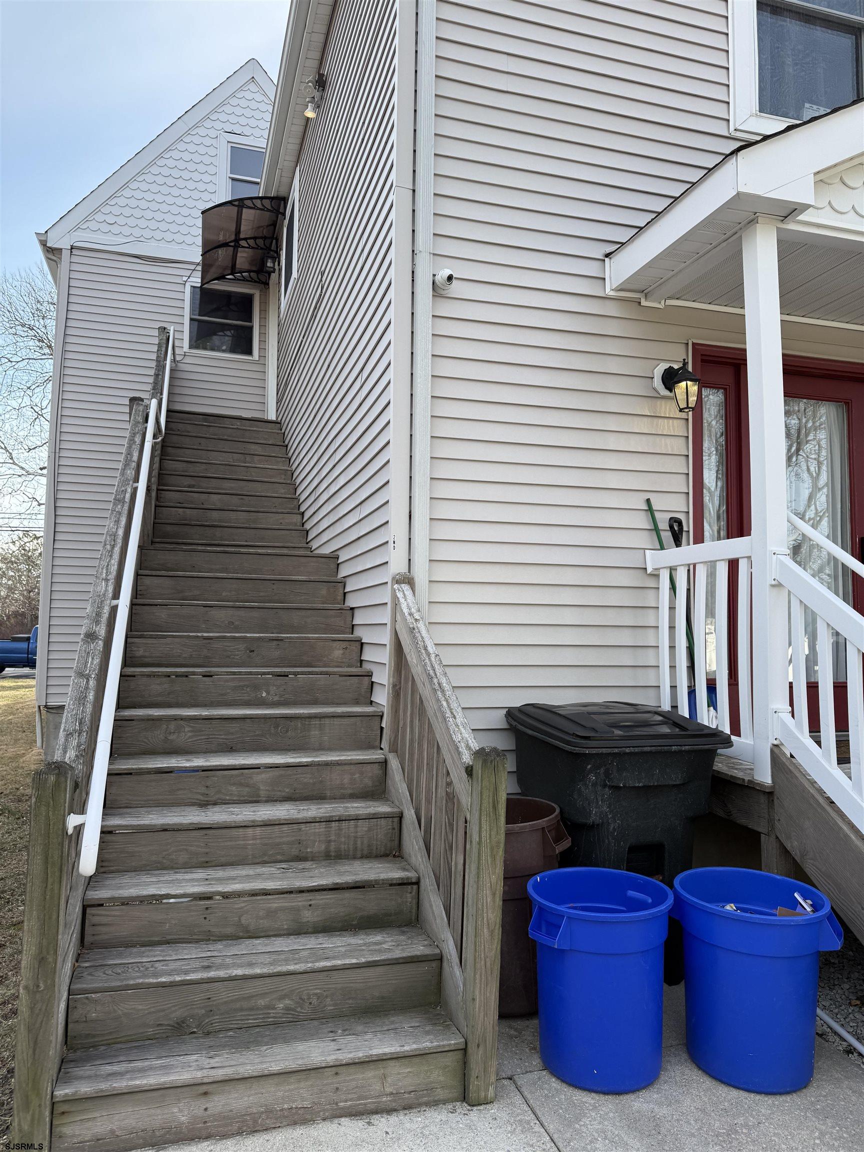819 N Main Street