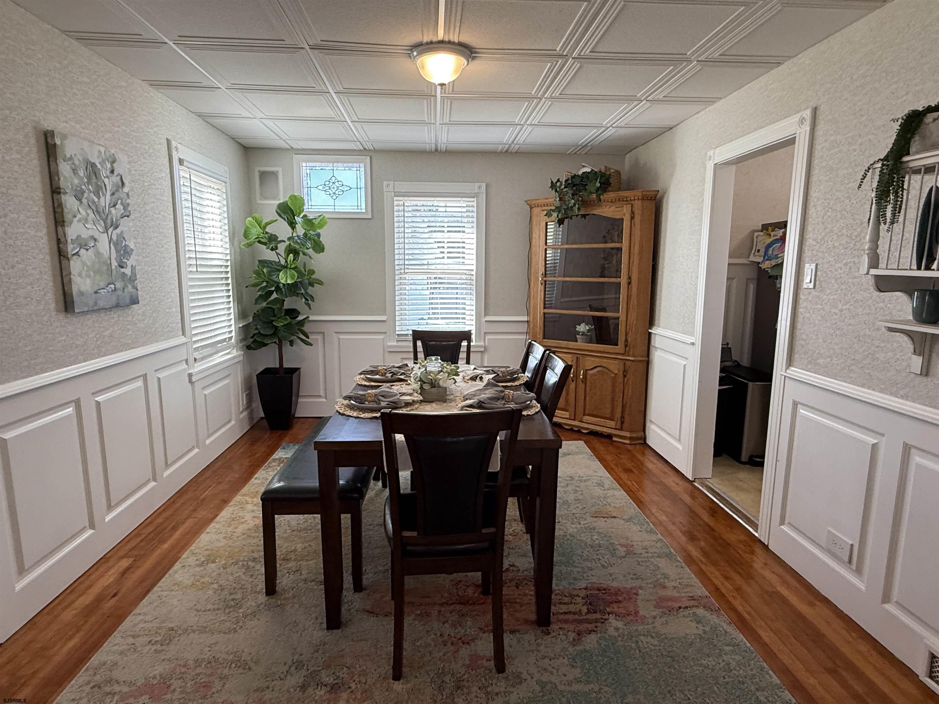 38 E Revere Ave