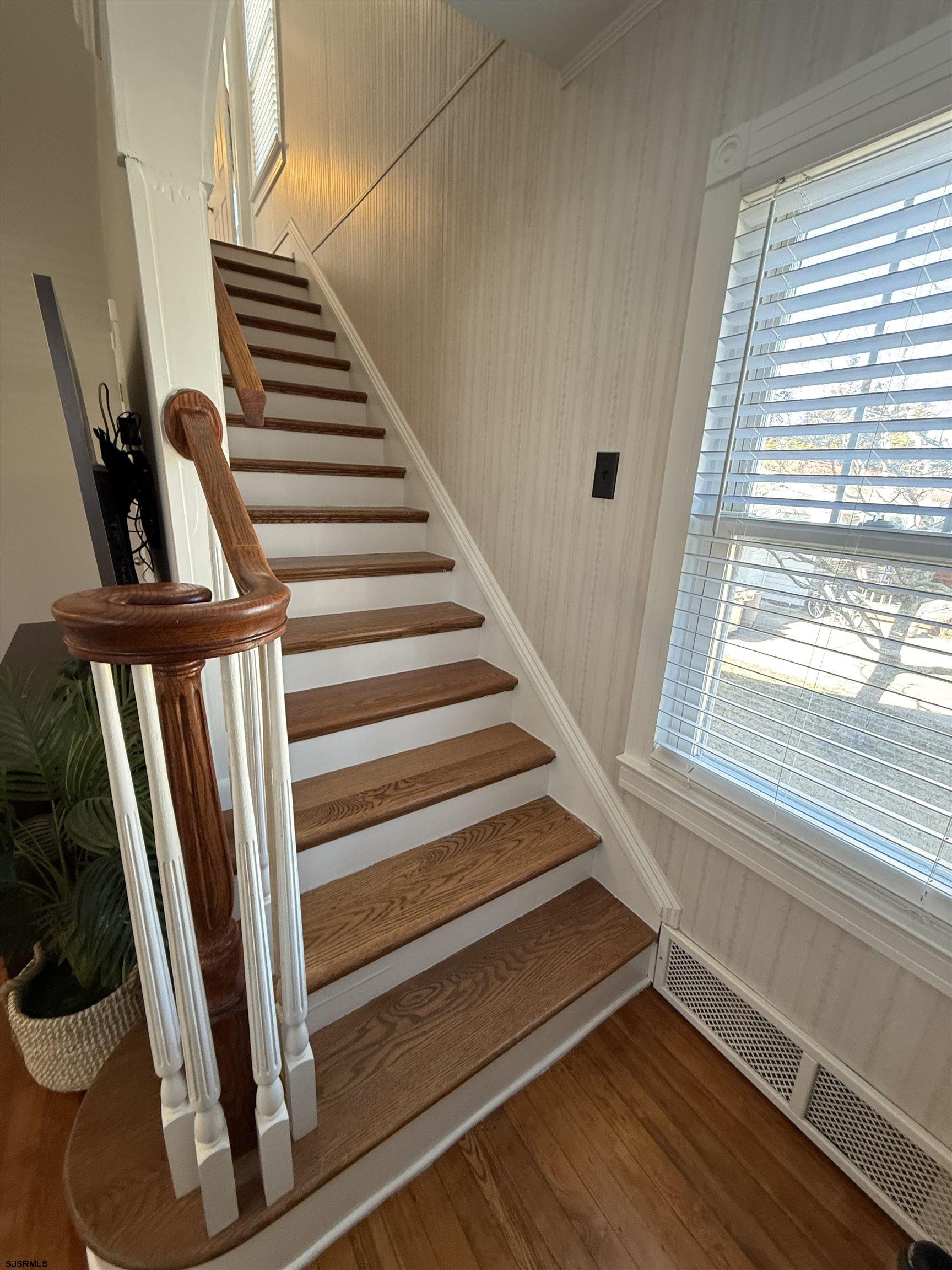 38 E Revere Ave