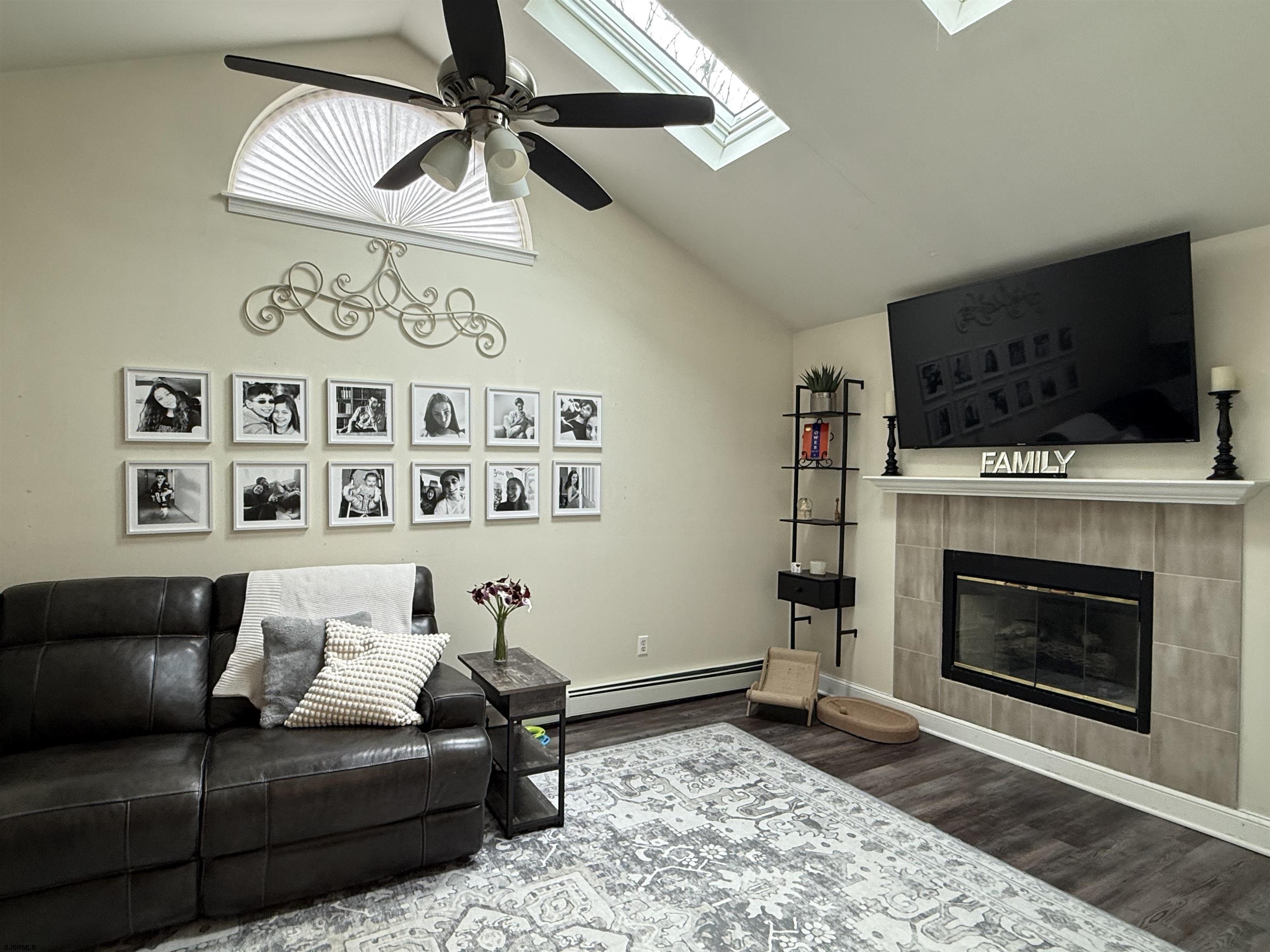 140 Rochelle Ln