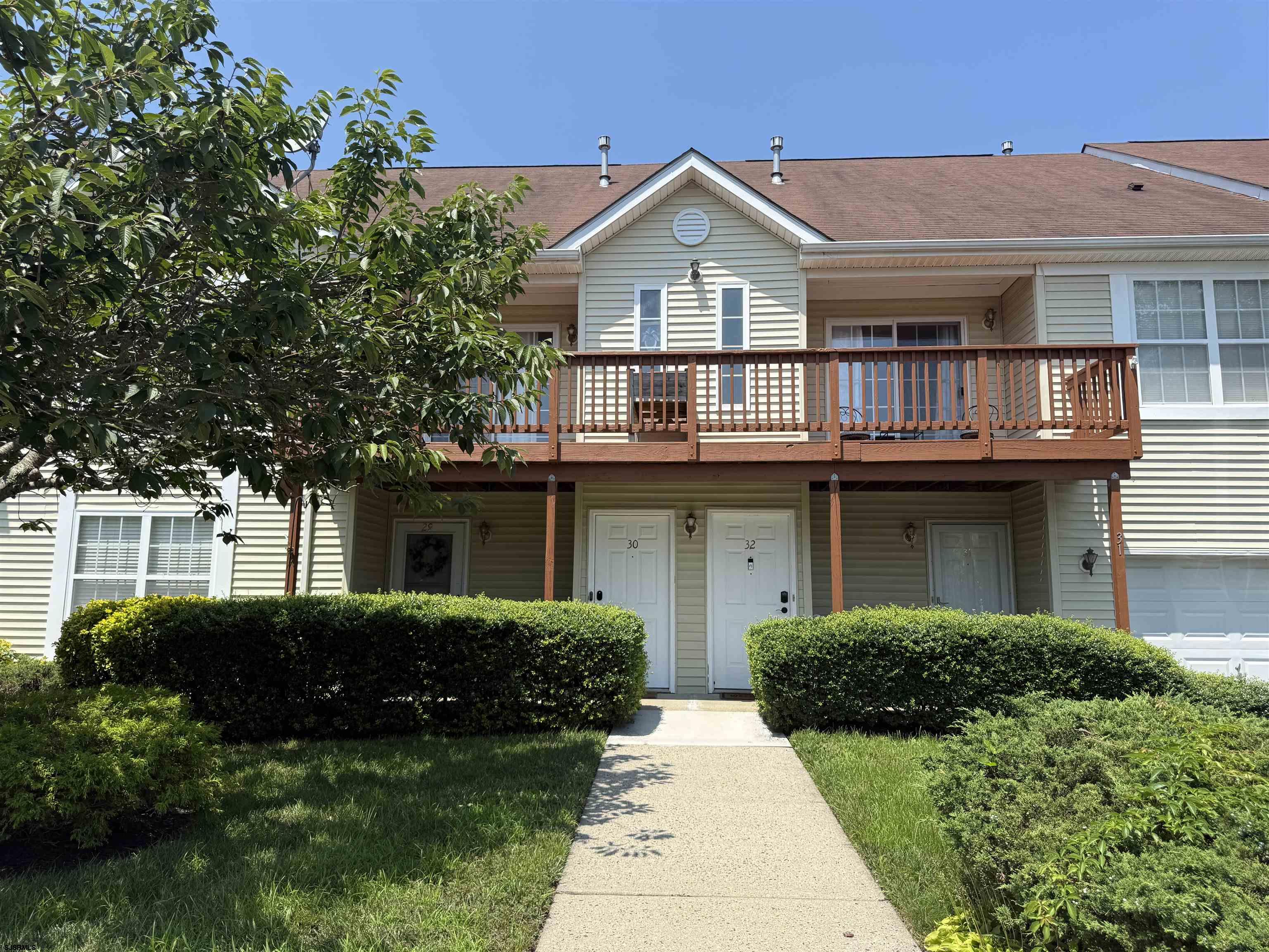 30 E Woodland Ave Unit: B30