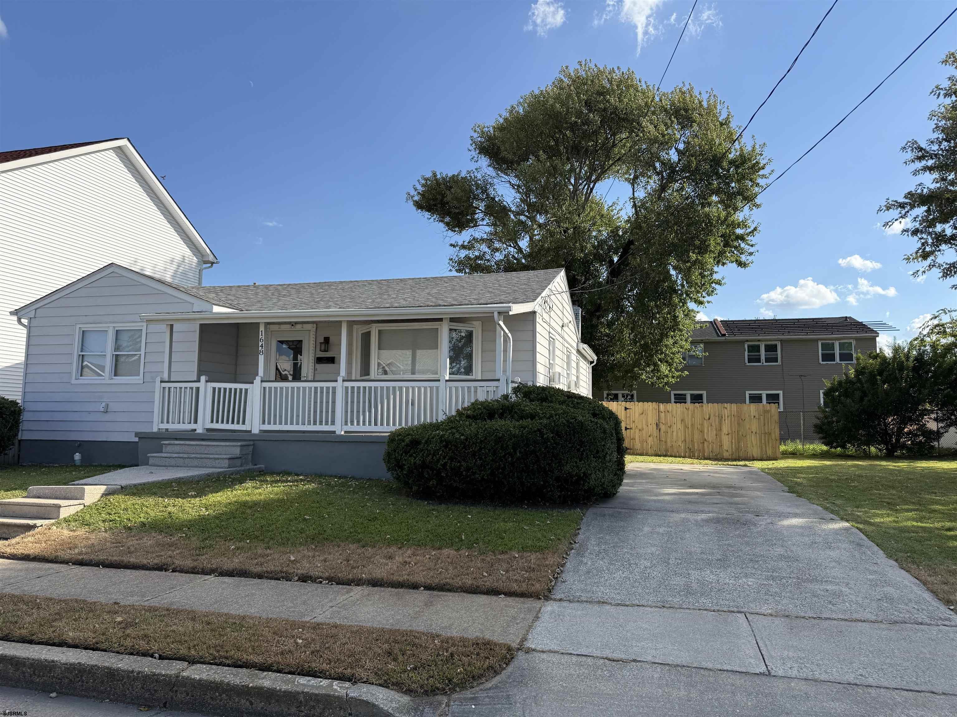 1648 N Arkansas Ave