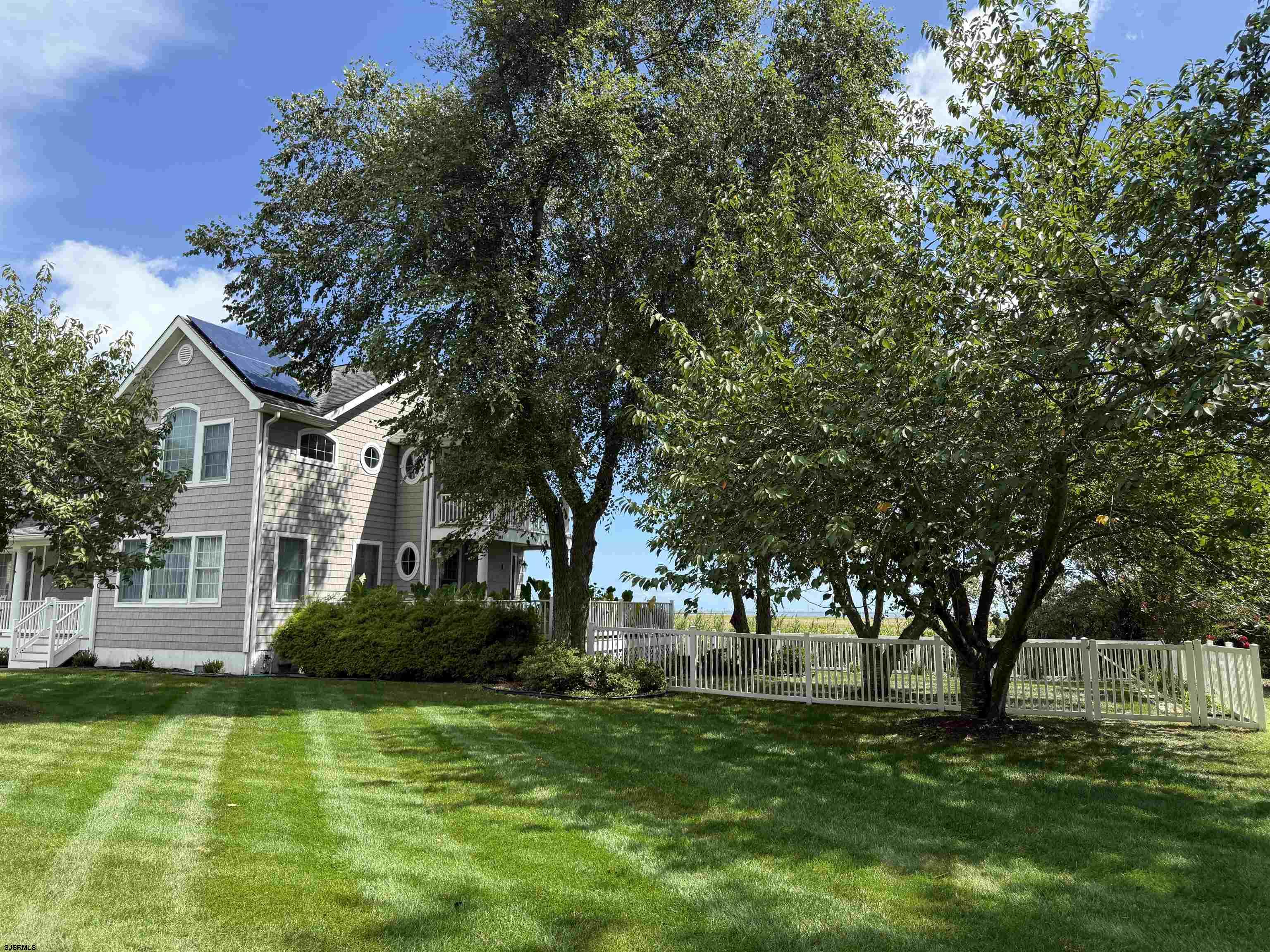 304 Burning Tree Blvd