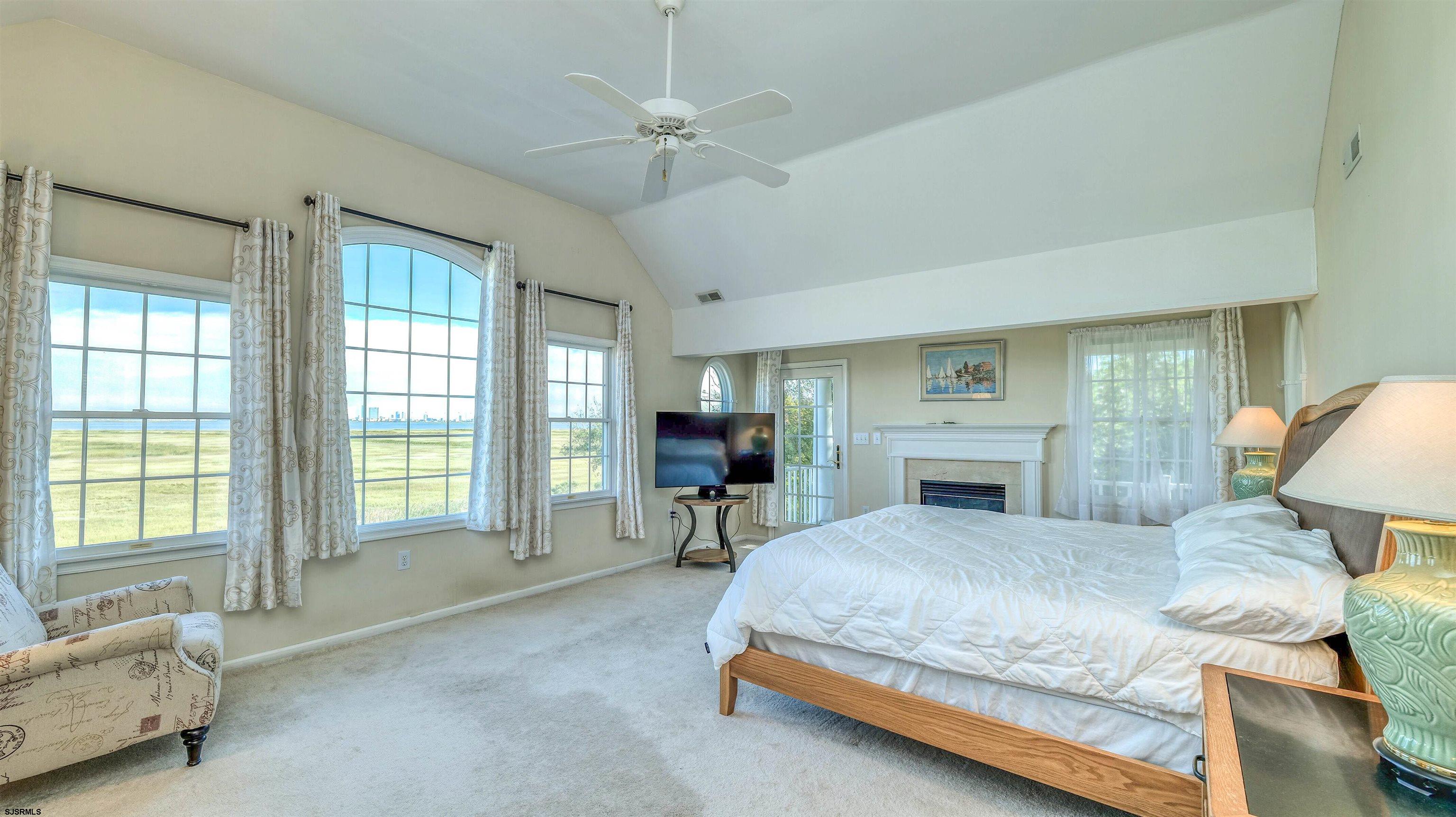 304 Burning Tree Blvd