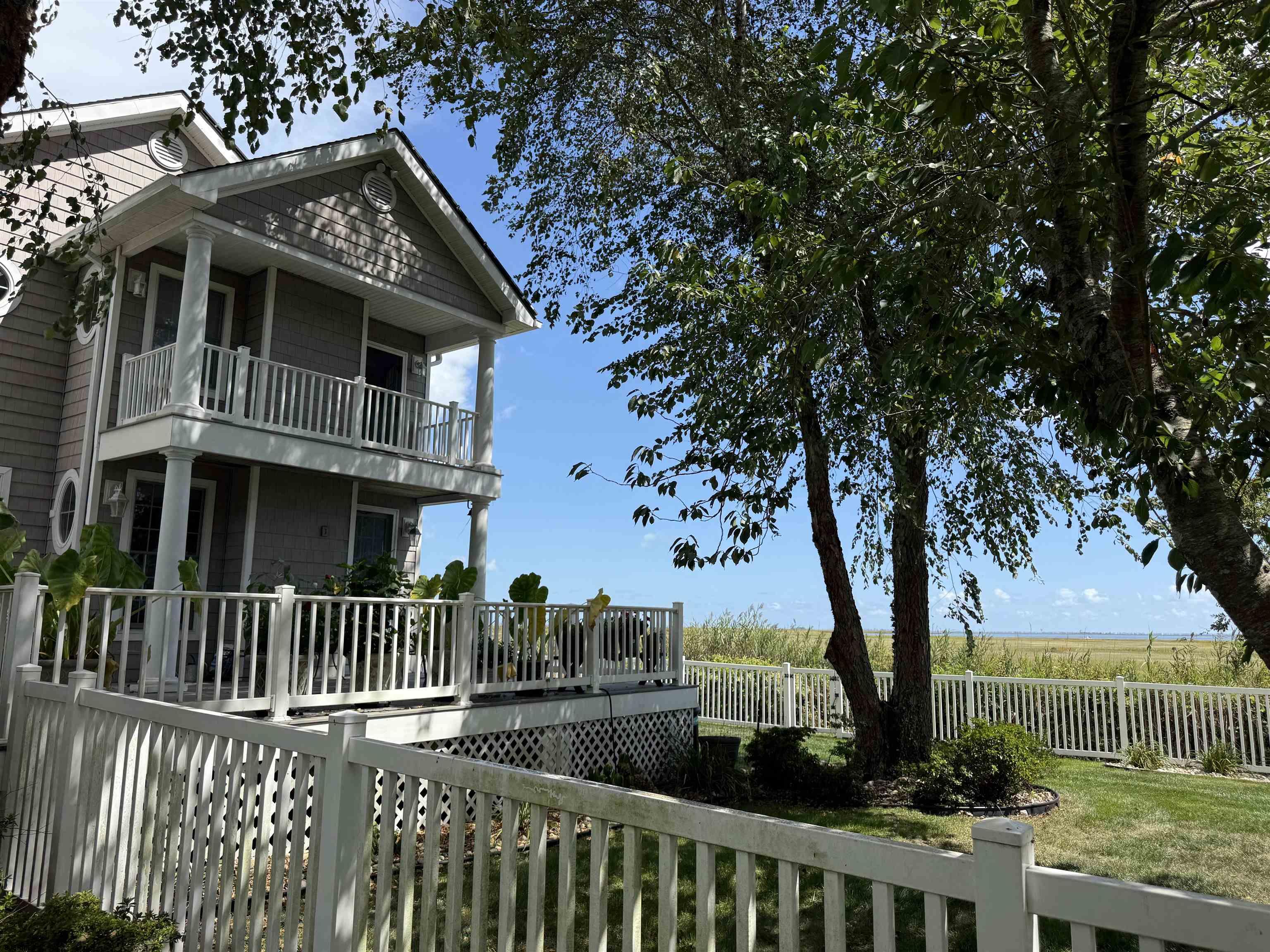 304 Burning Tree Blvd