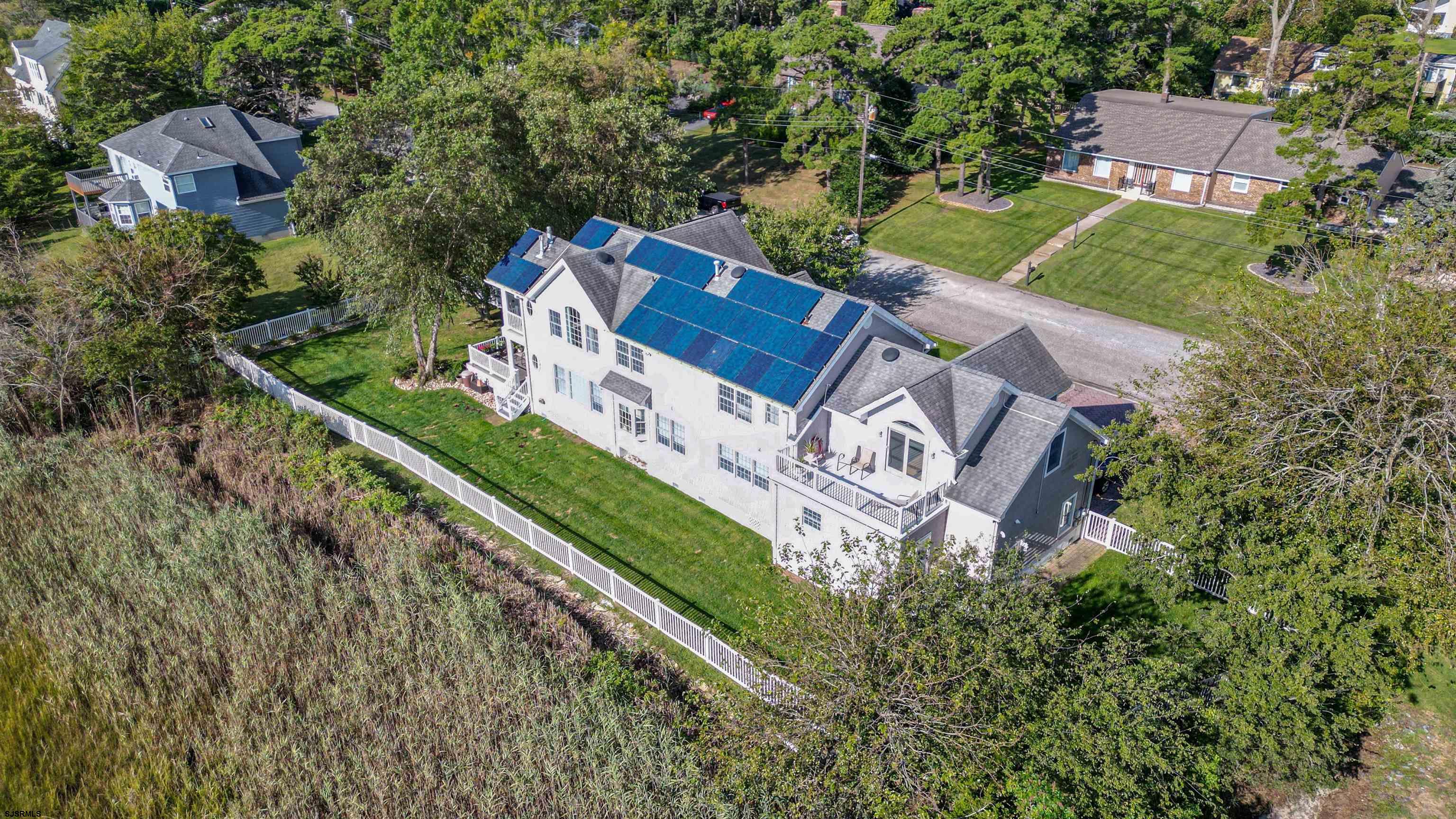 304 Burning Tree Blvd