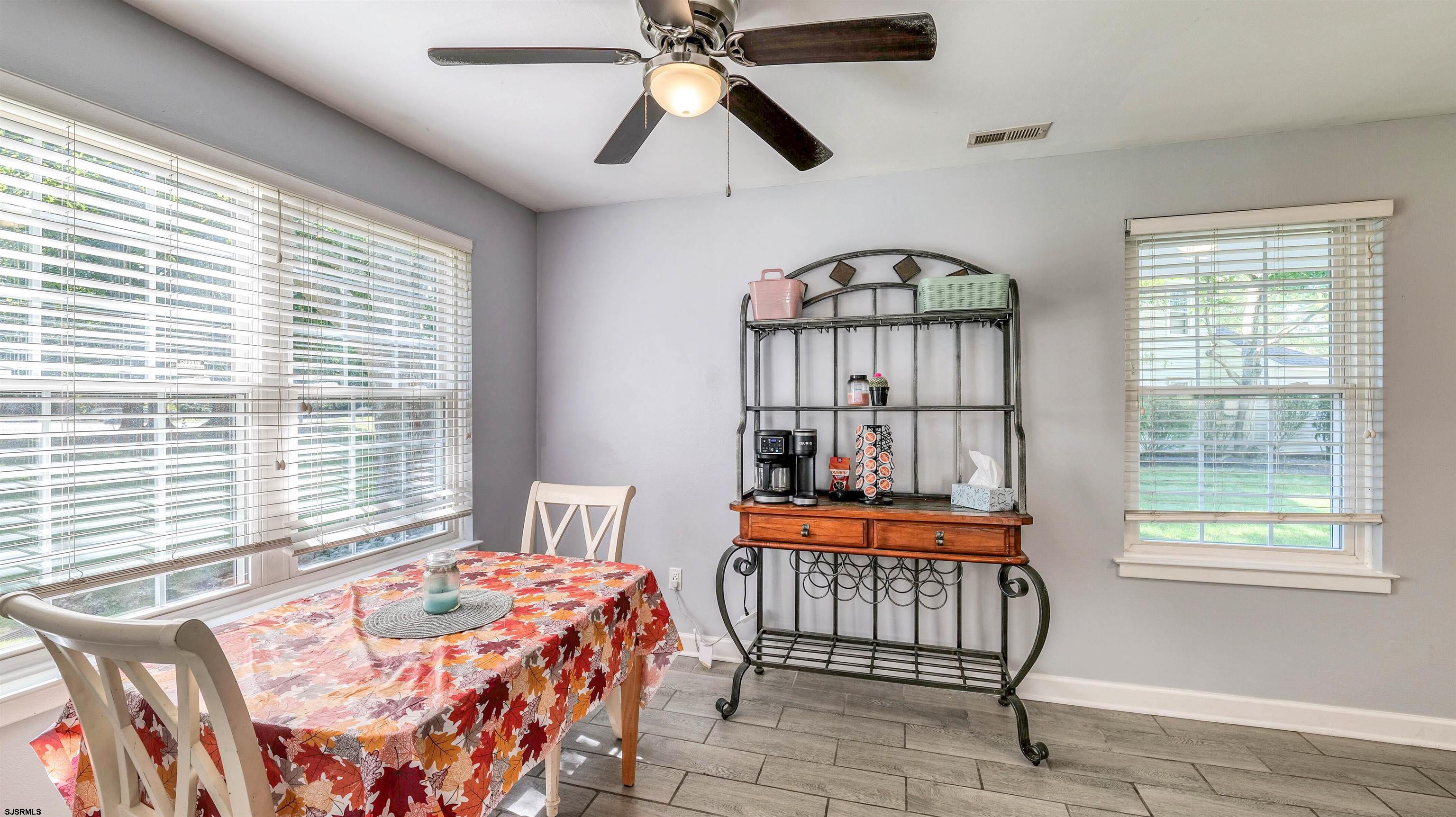 77 Waterview Dr Unit: 77