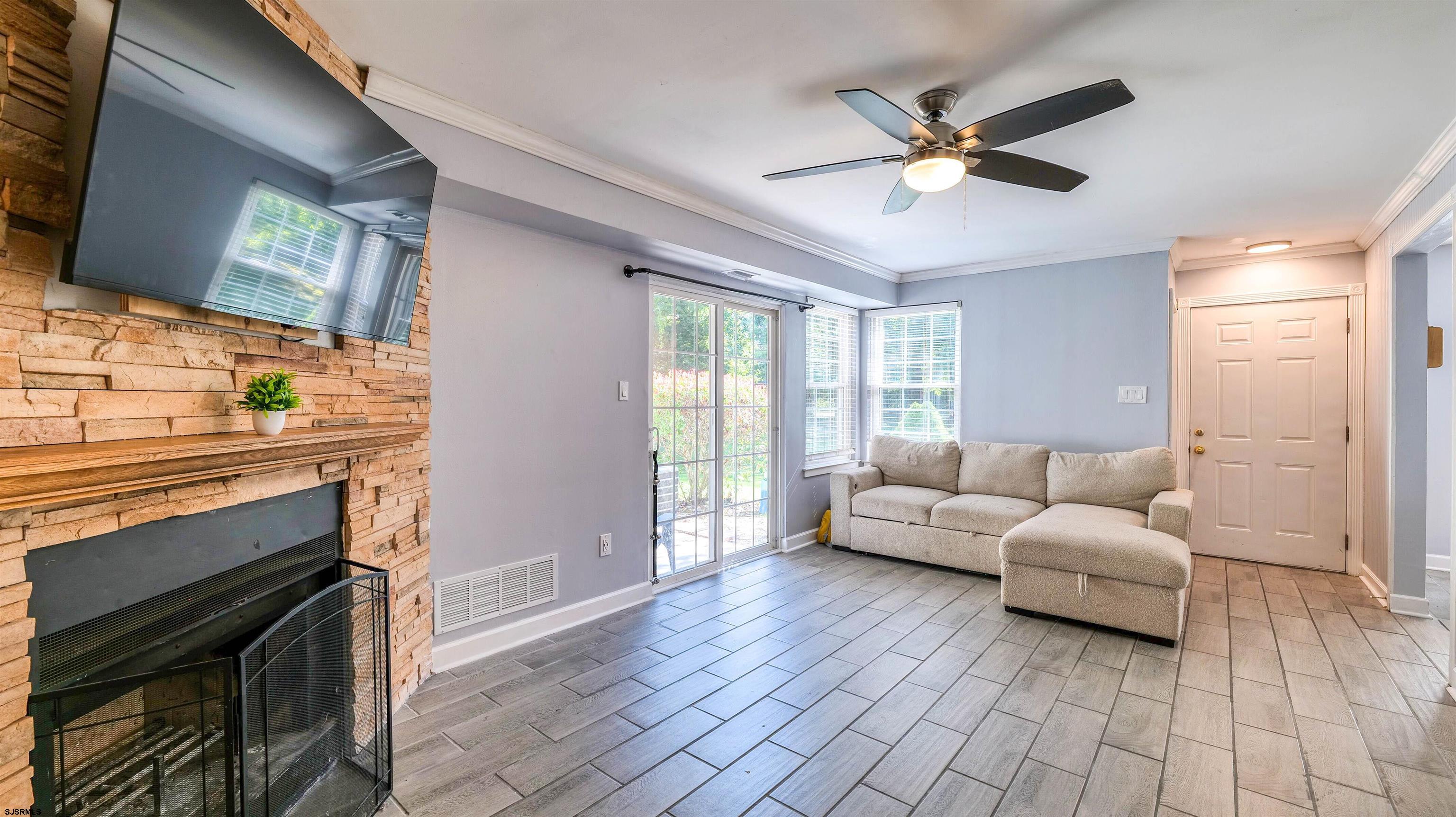 77 Waterview Dr Unit: 77