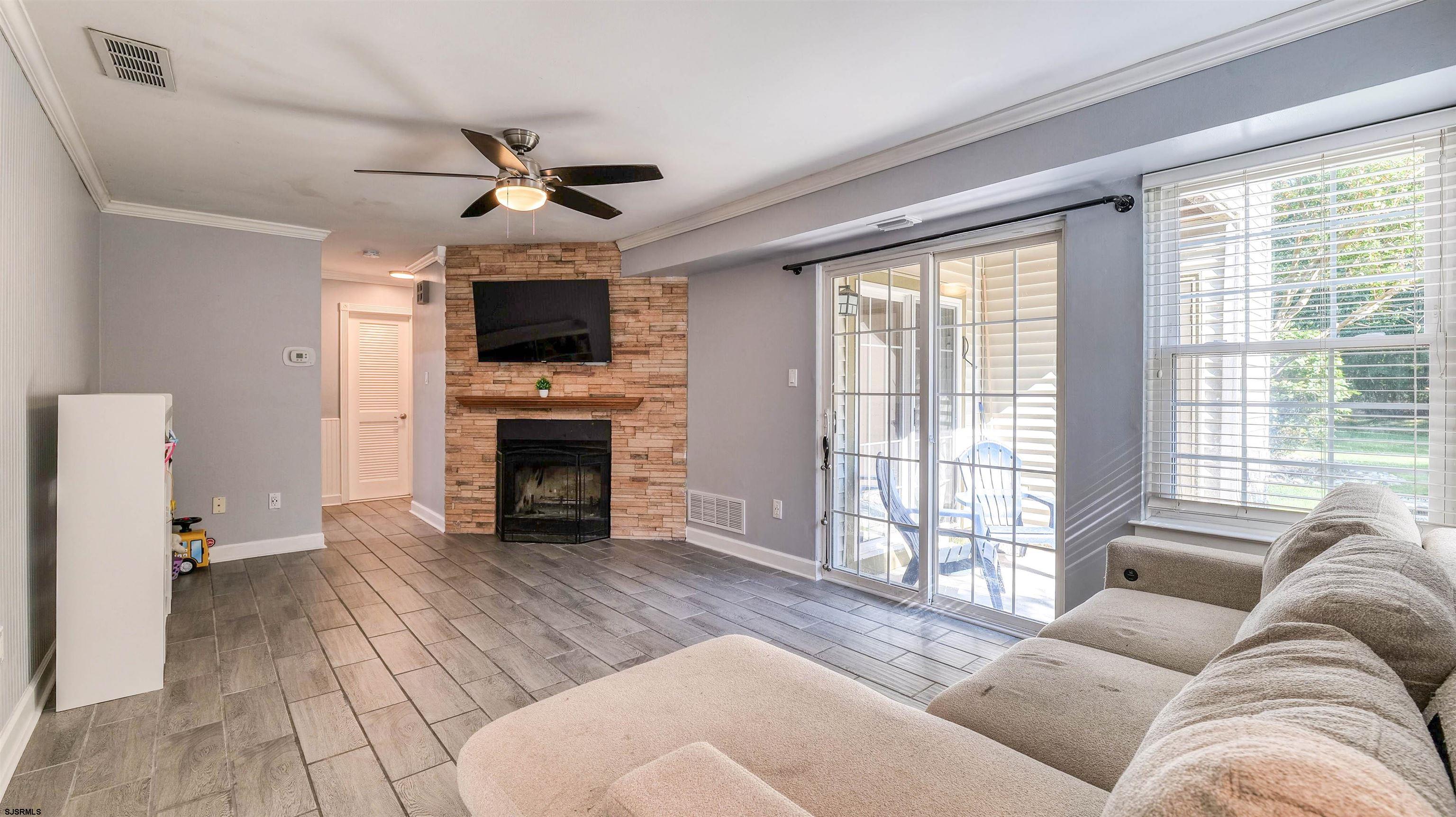 77 Waterview Dr Unit: 77