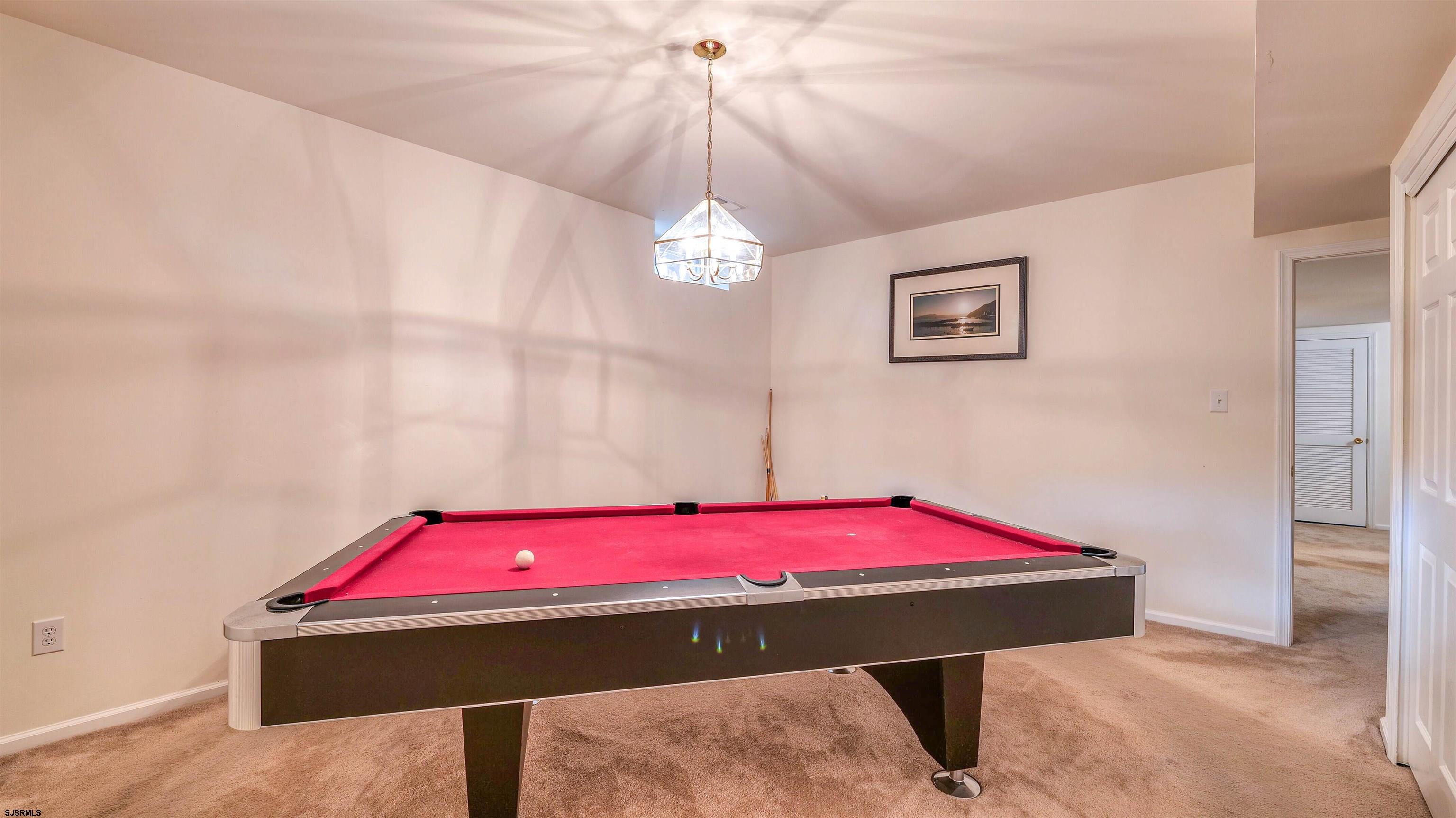 144 Knights Bridge Way