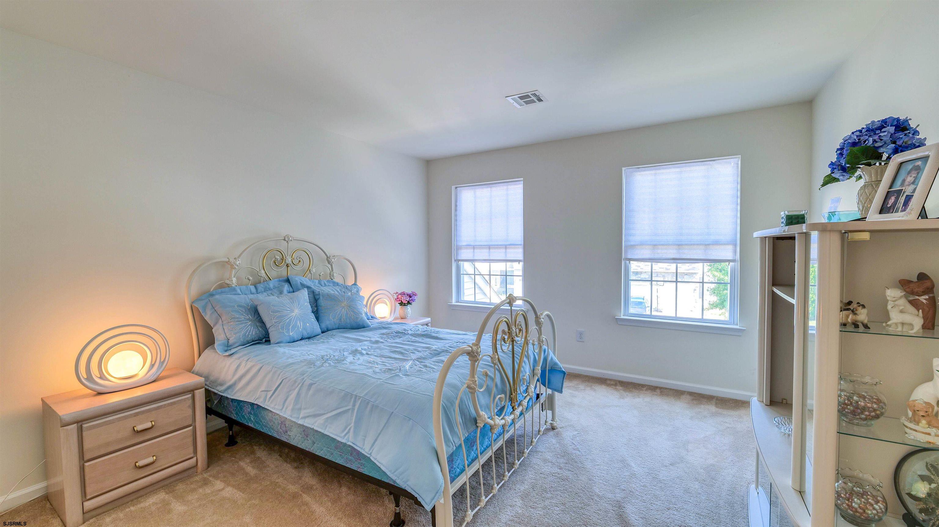 144 Knights Bridge Way