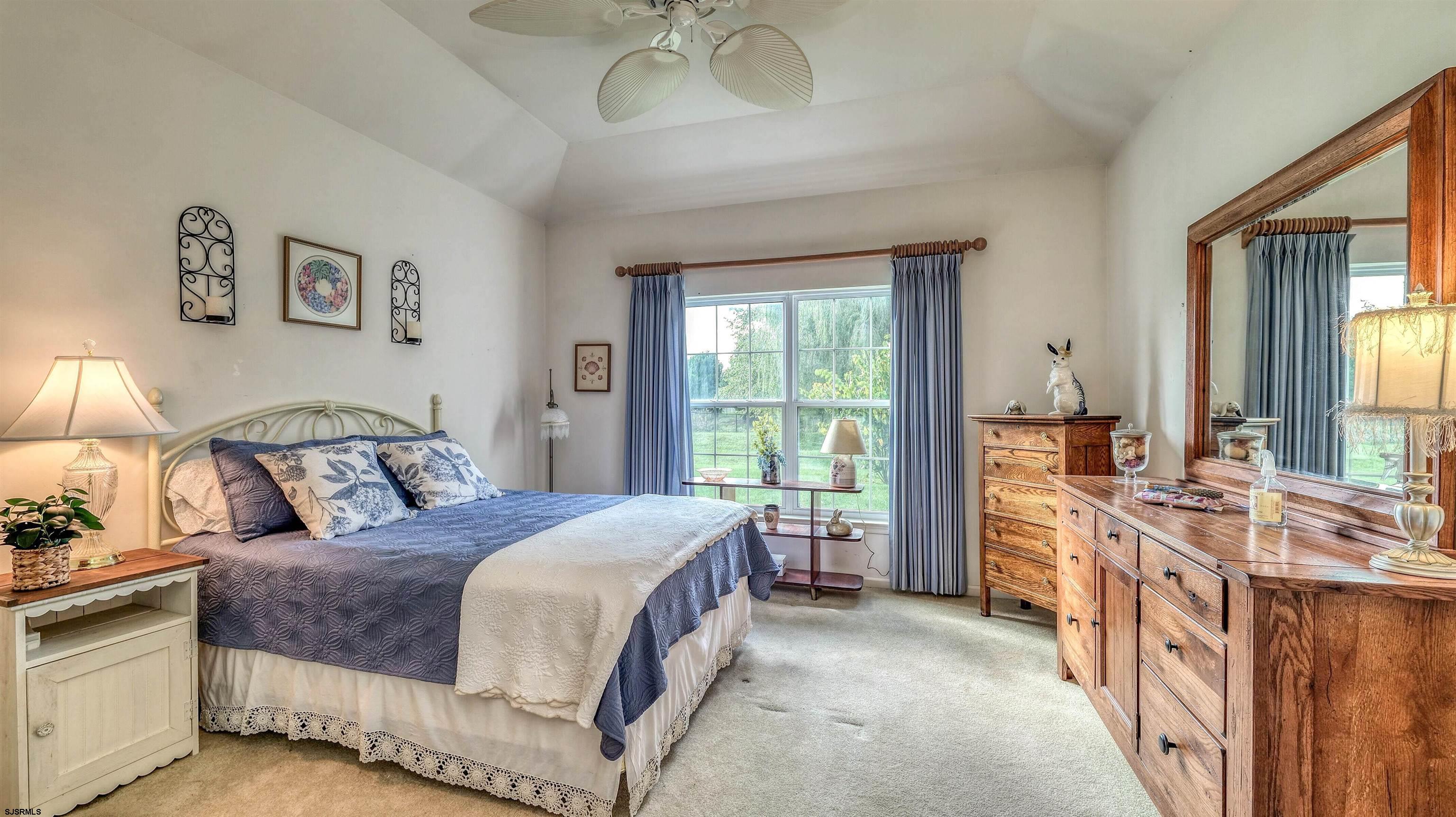 26 Burnside Dr
