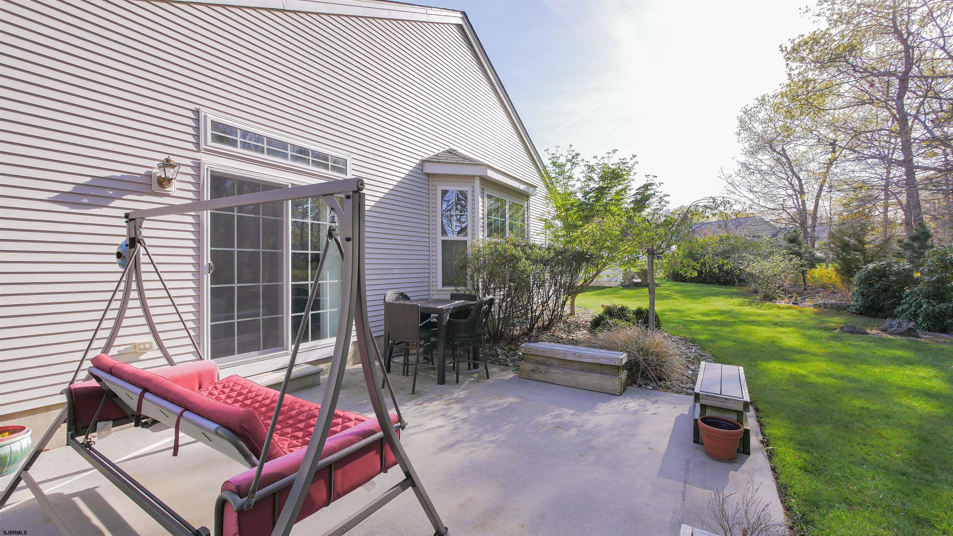 17 Derby Dr