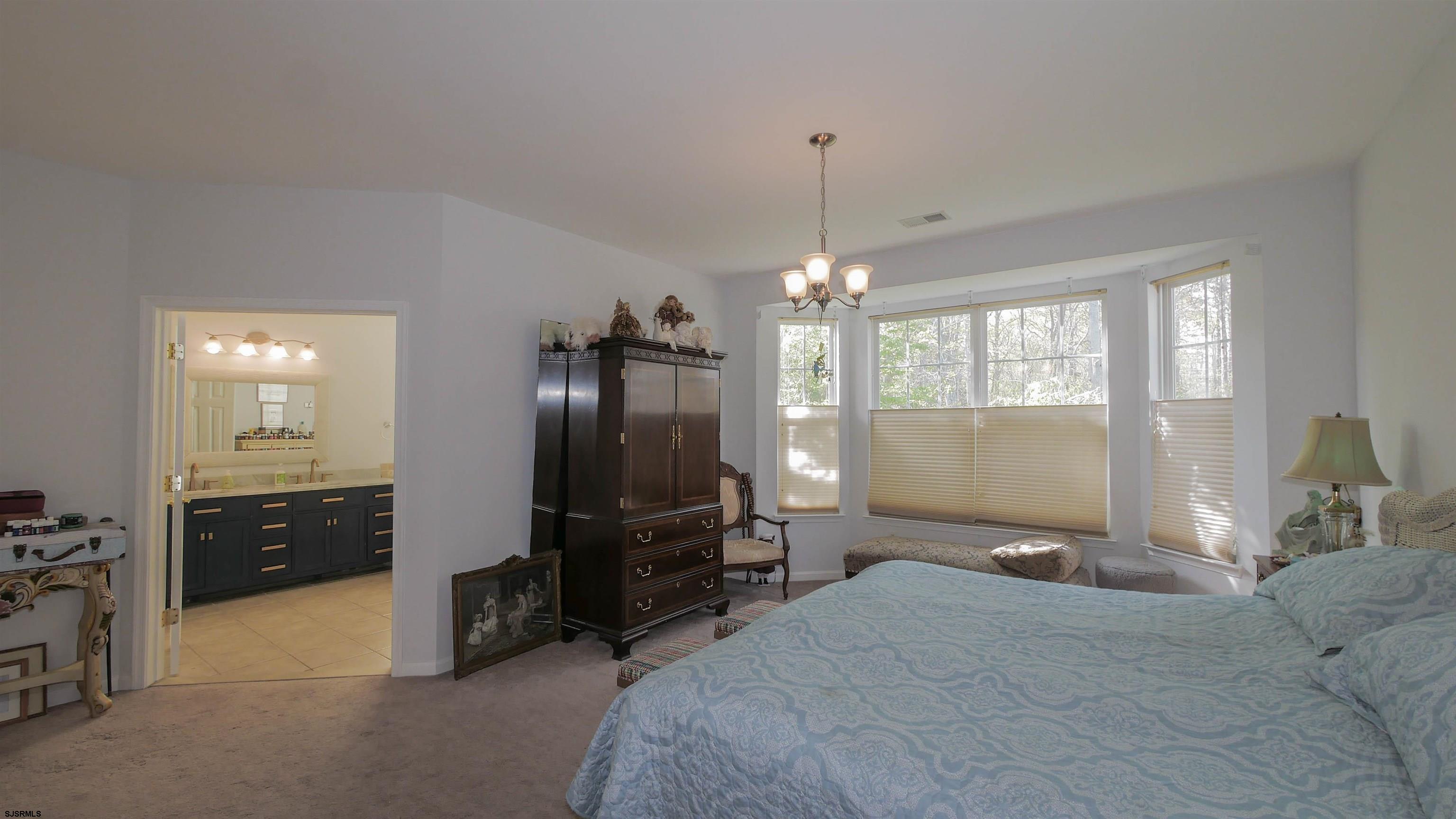 17 Derby Dr