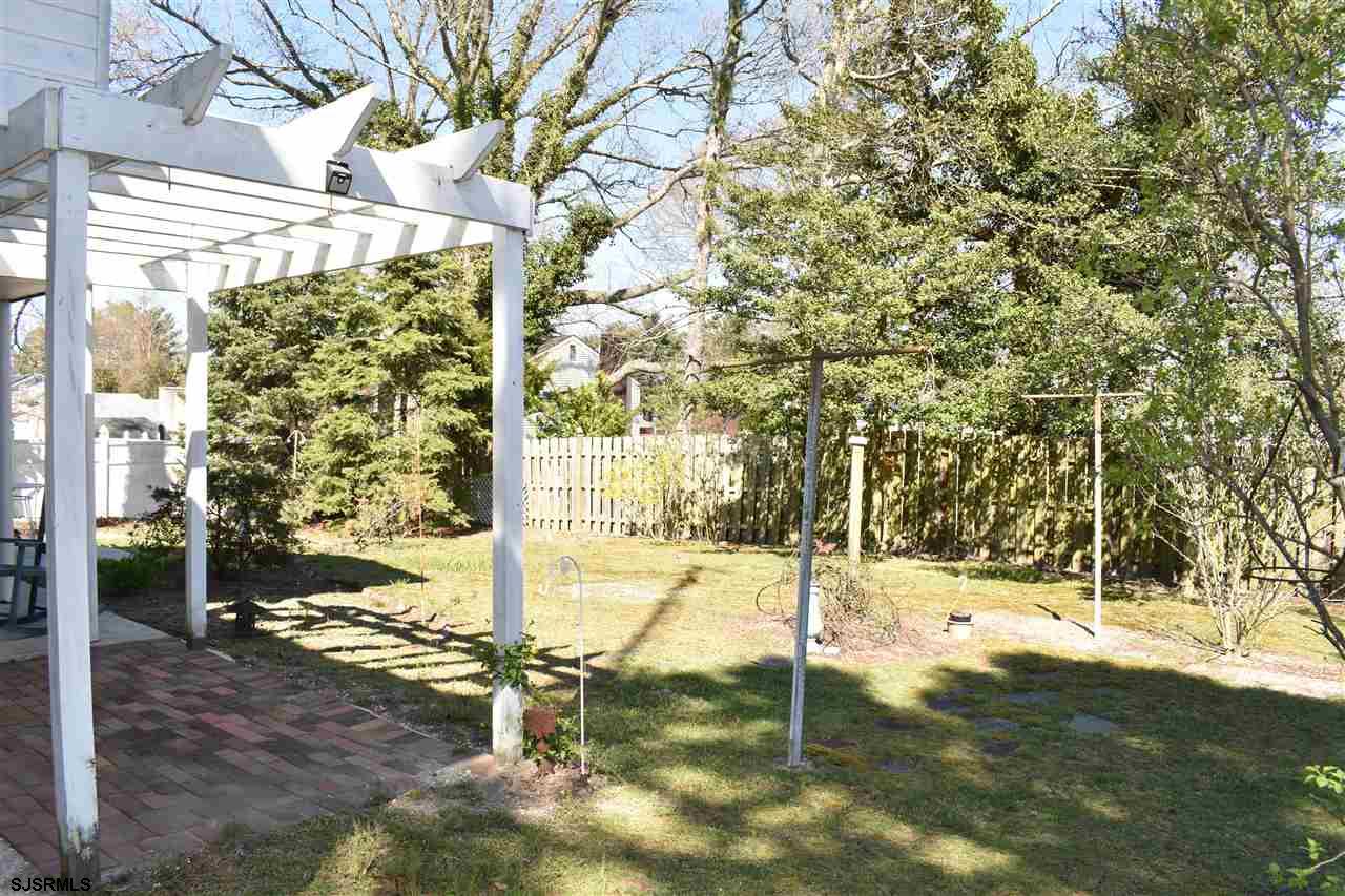 11 Lisbon Ave