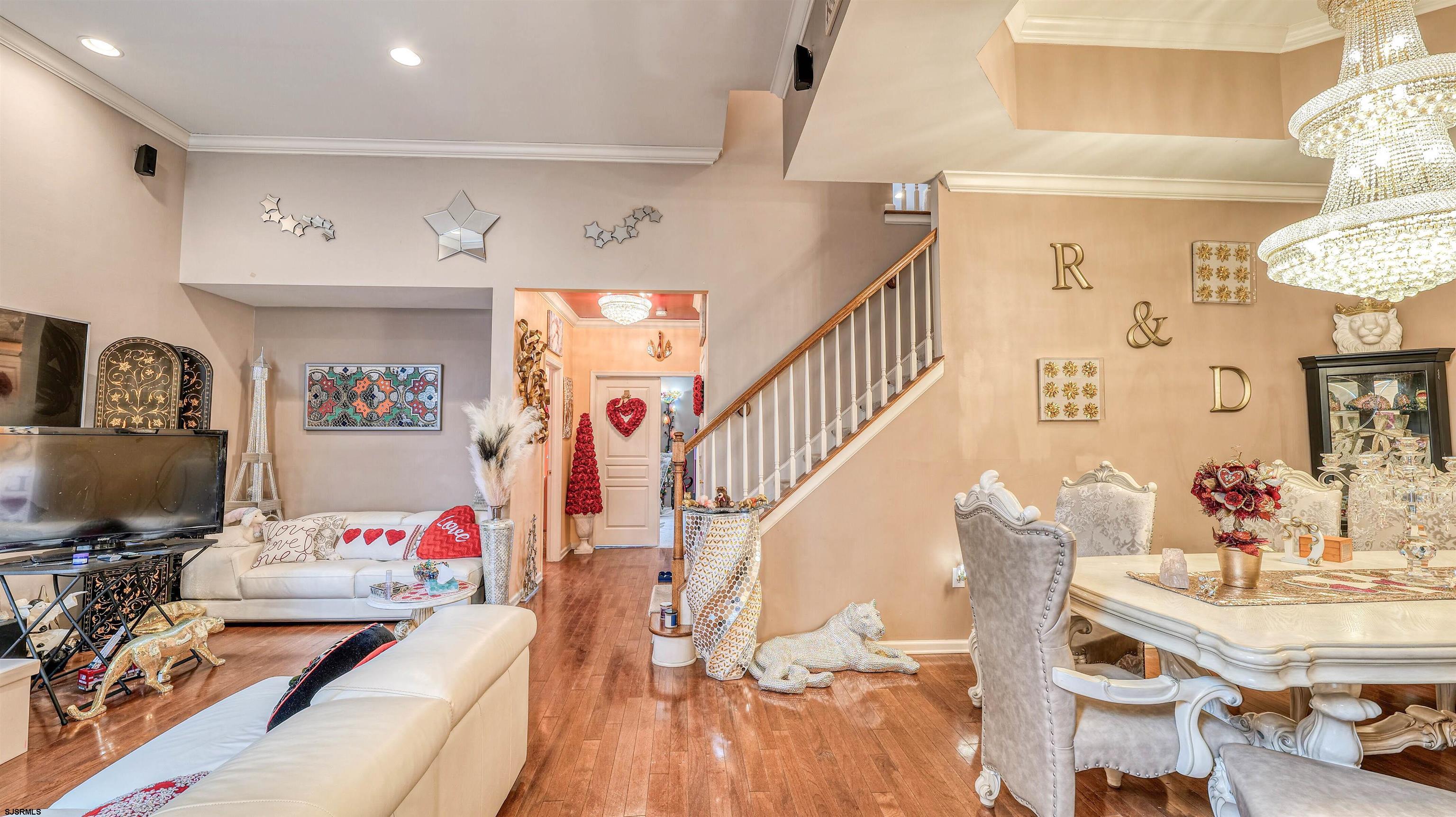 58 Delray Ln