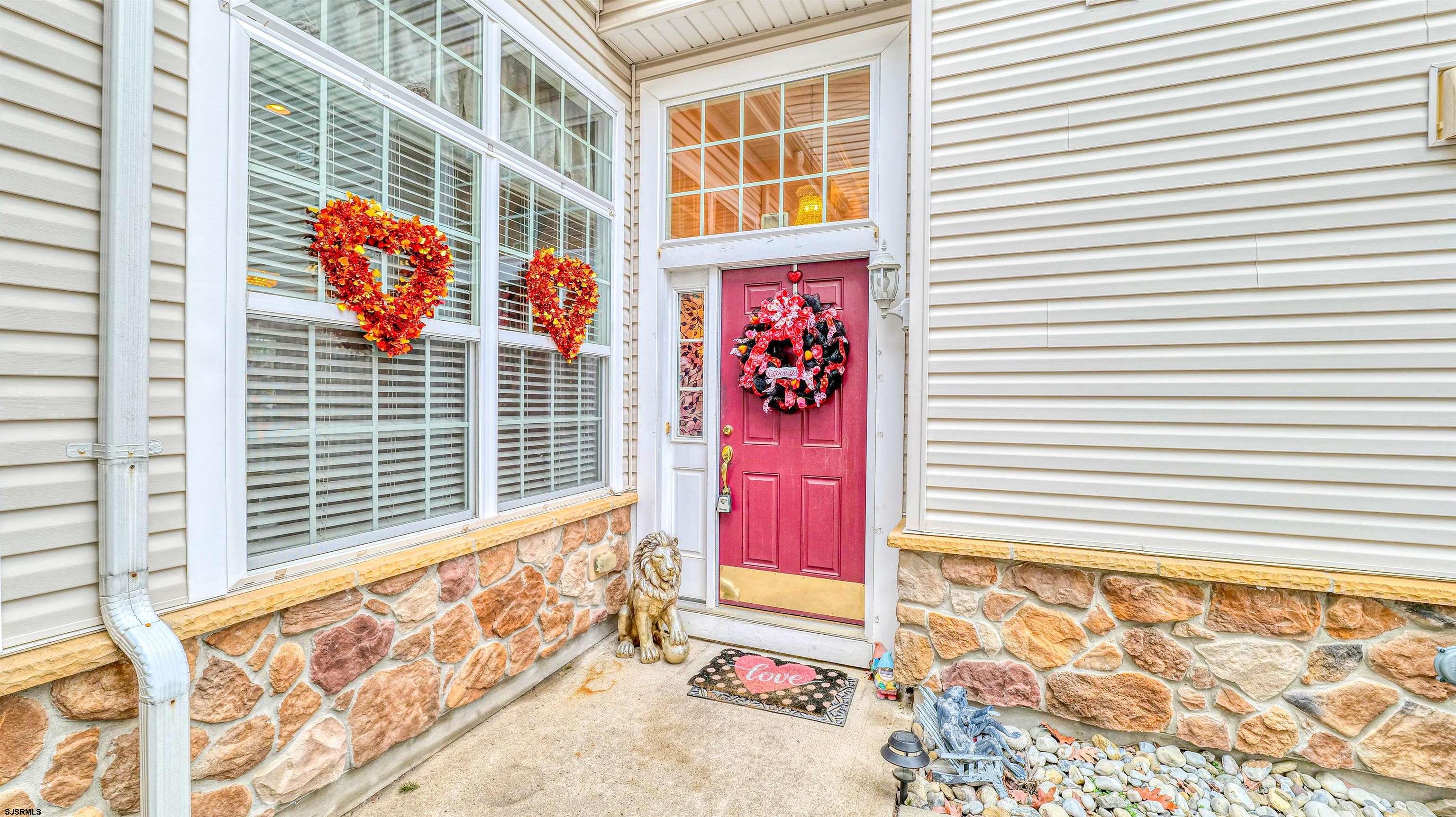 58 Delray Ln