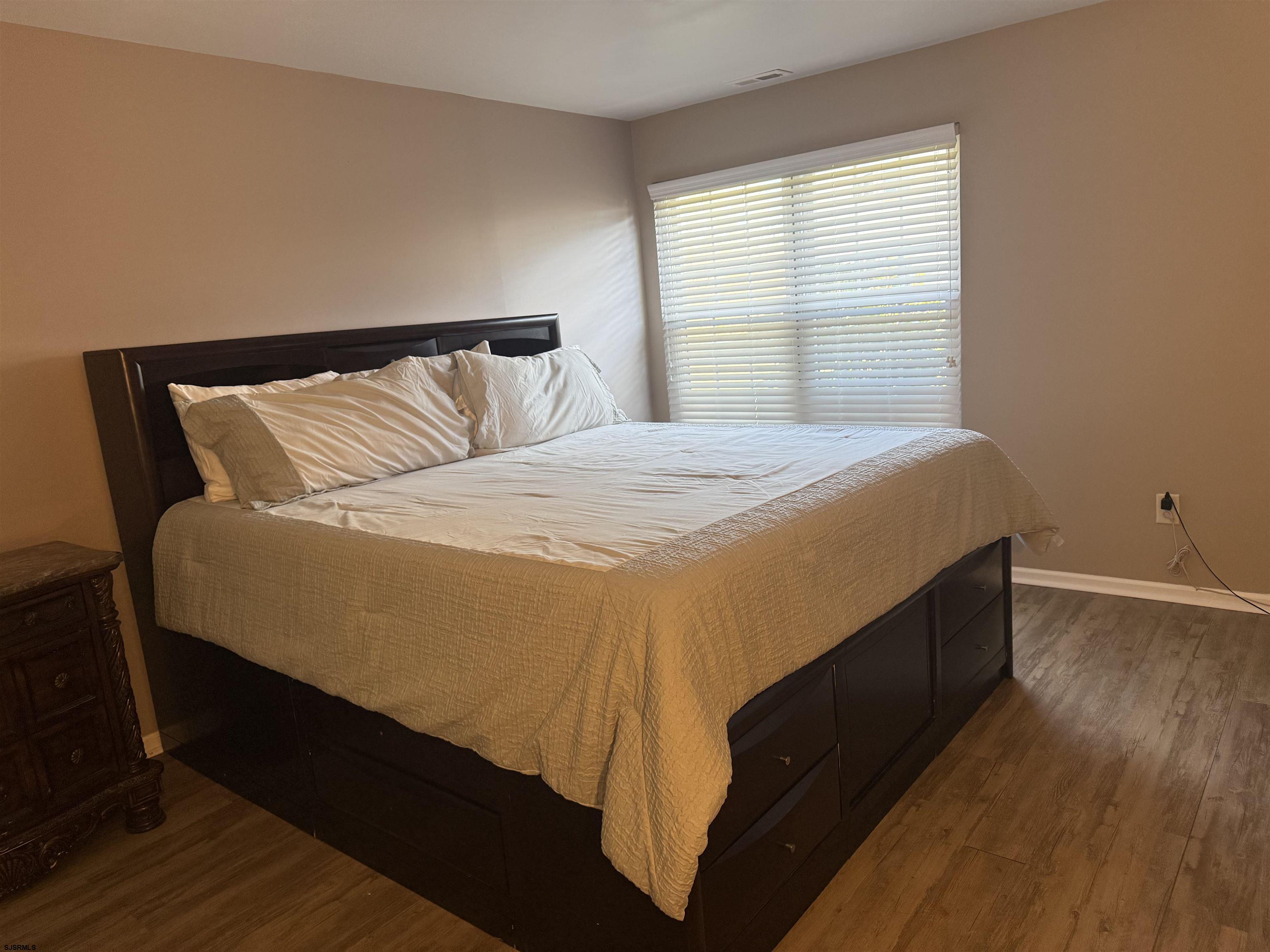 17 Harrogate Ct Unit: 17