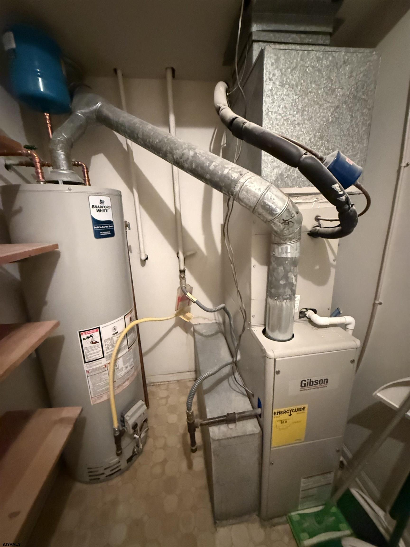 17 Harrogate Ct Unit: 17