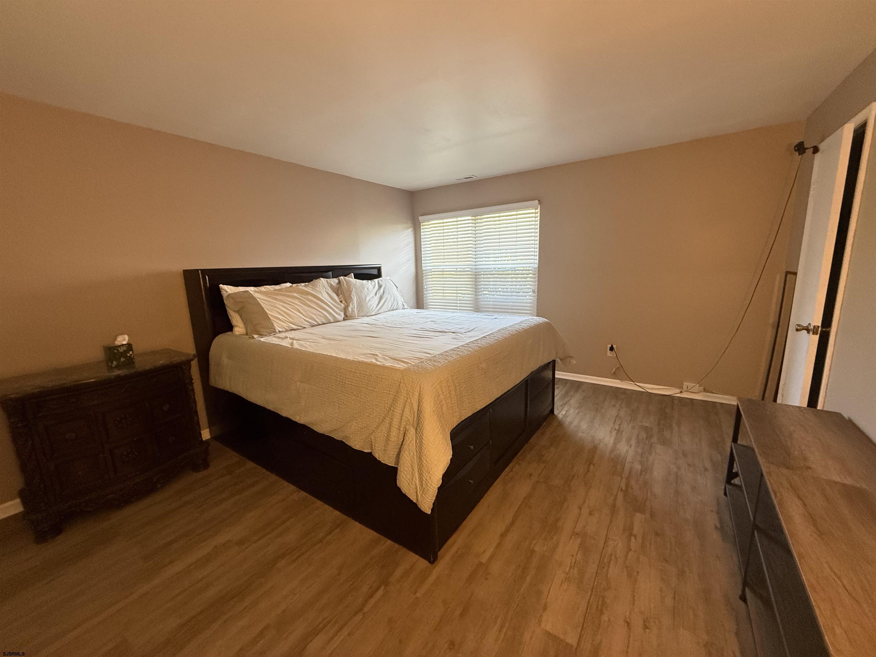 17 Harrogate Ct Unit: 17