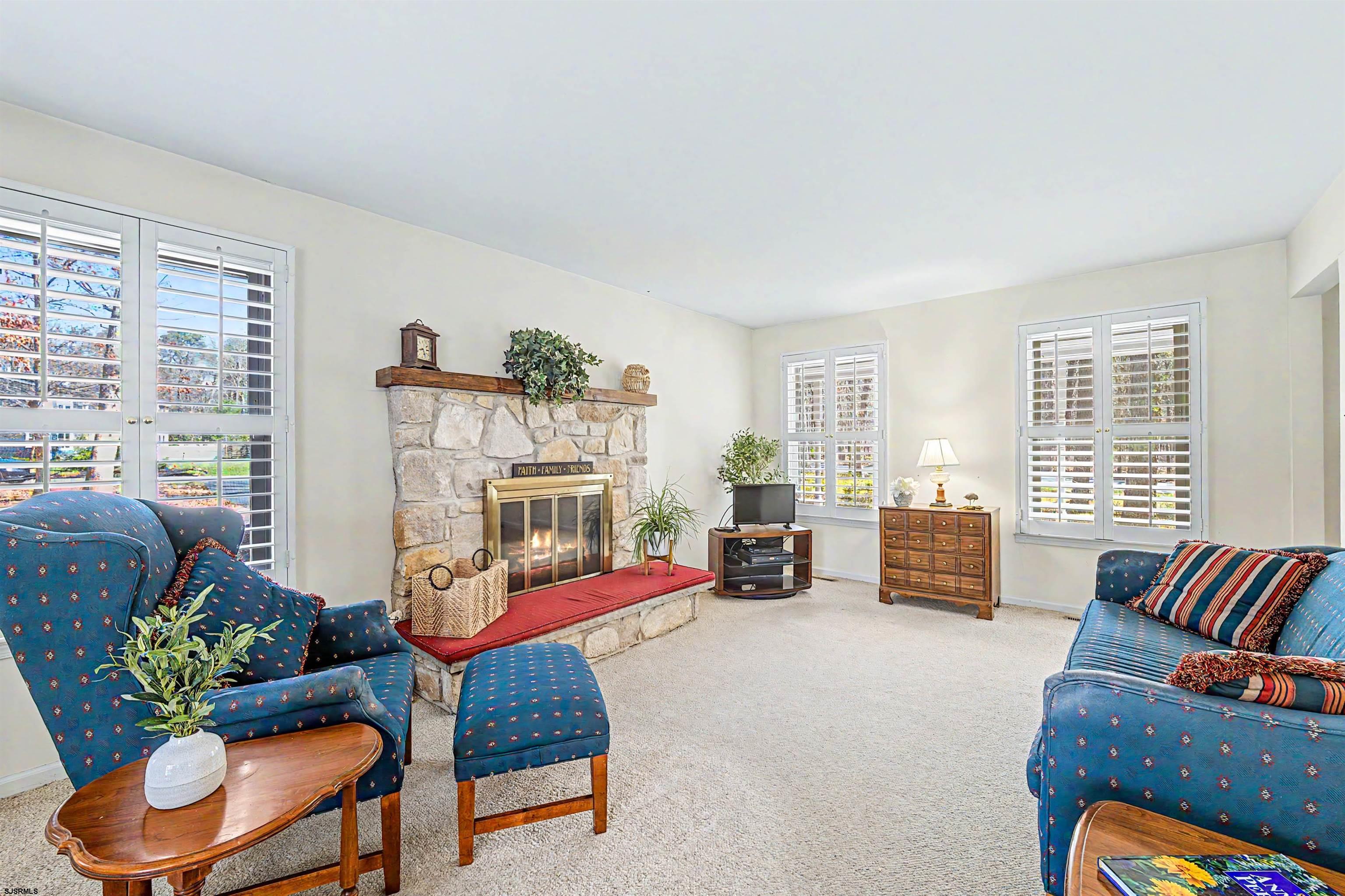 506 E Oslo Ct