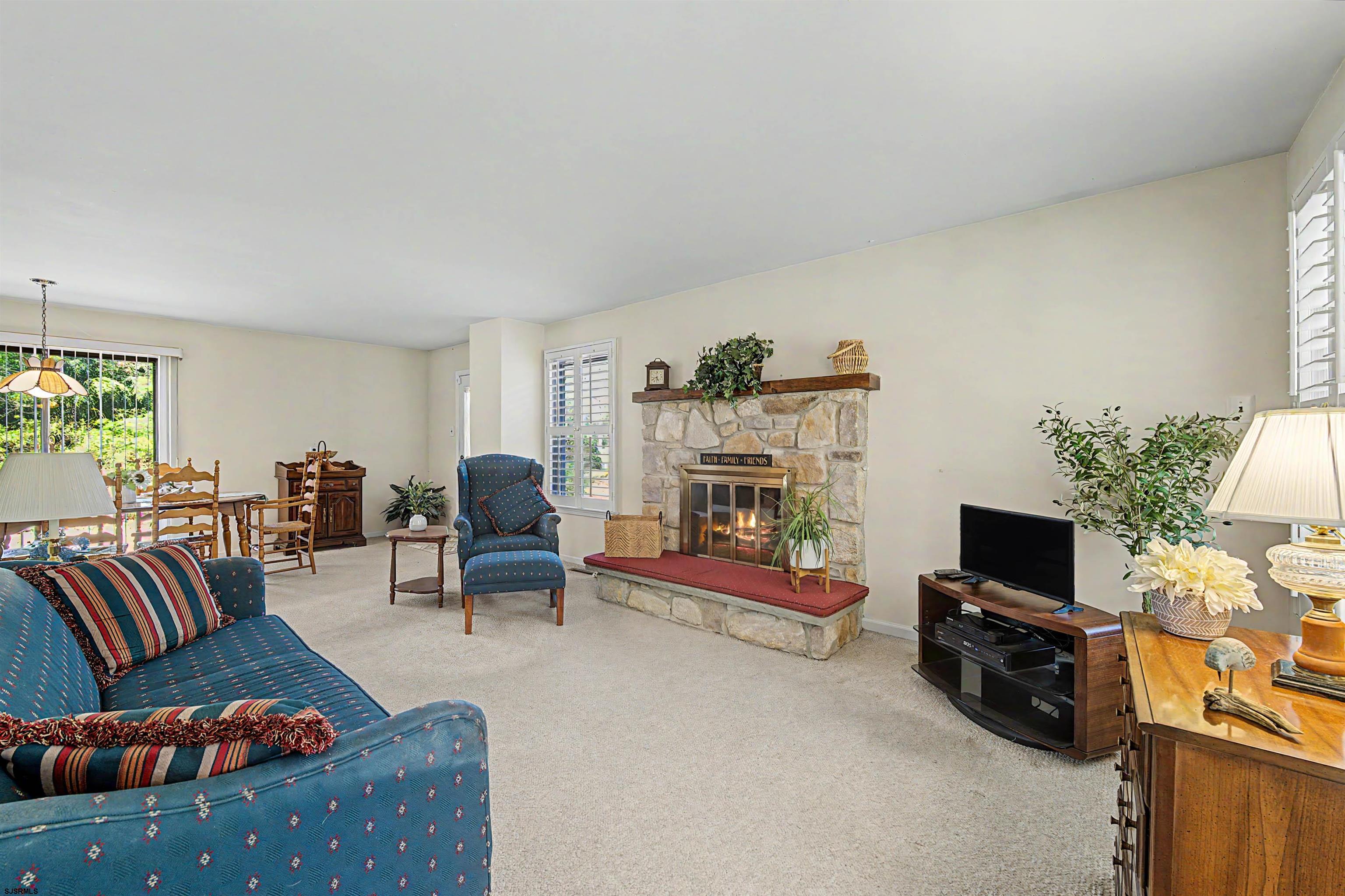 506 E Oslo Ct