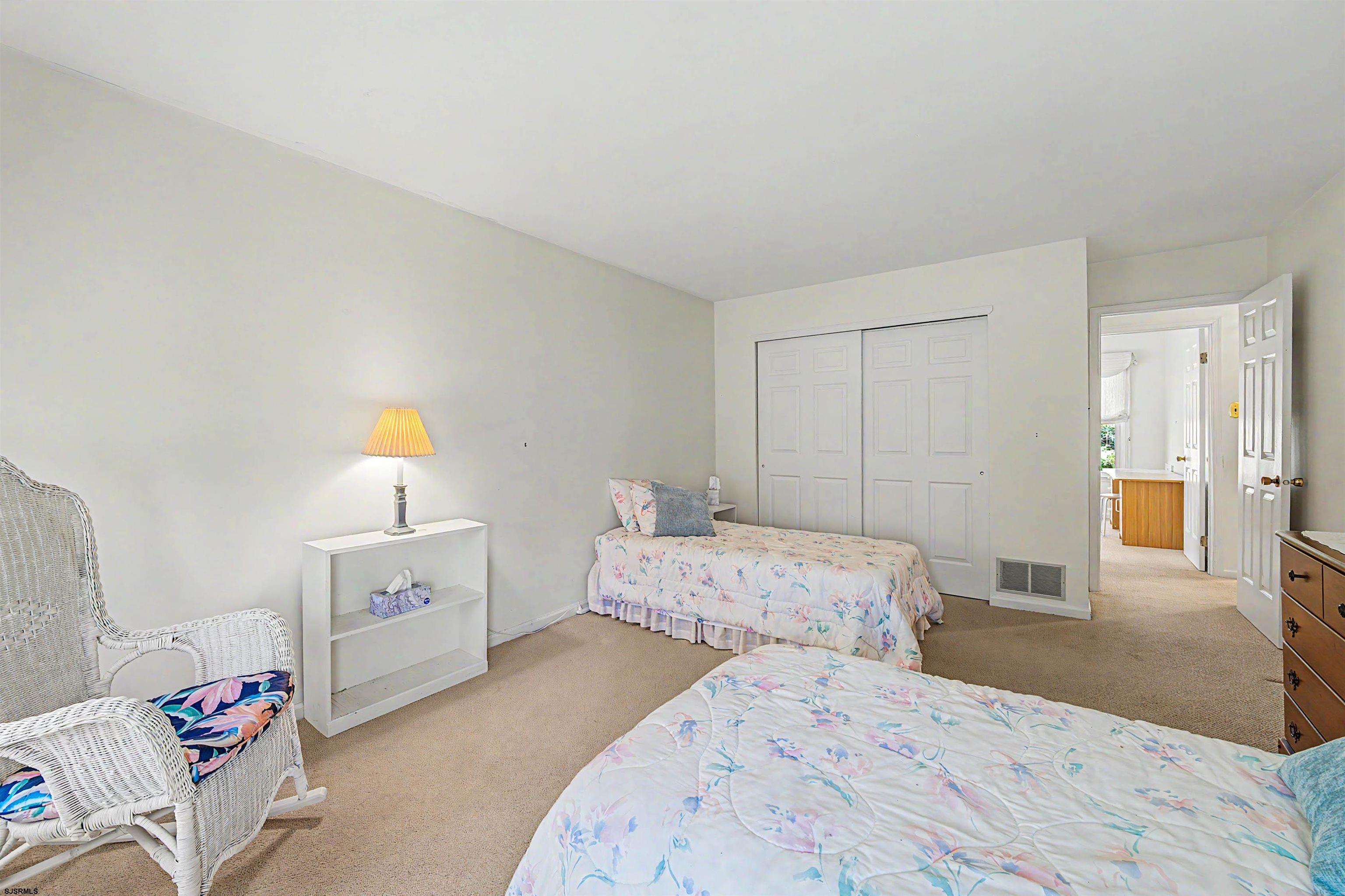 506 E Oslo Ct