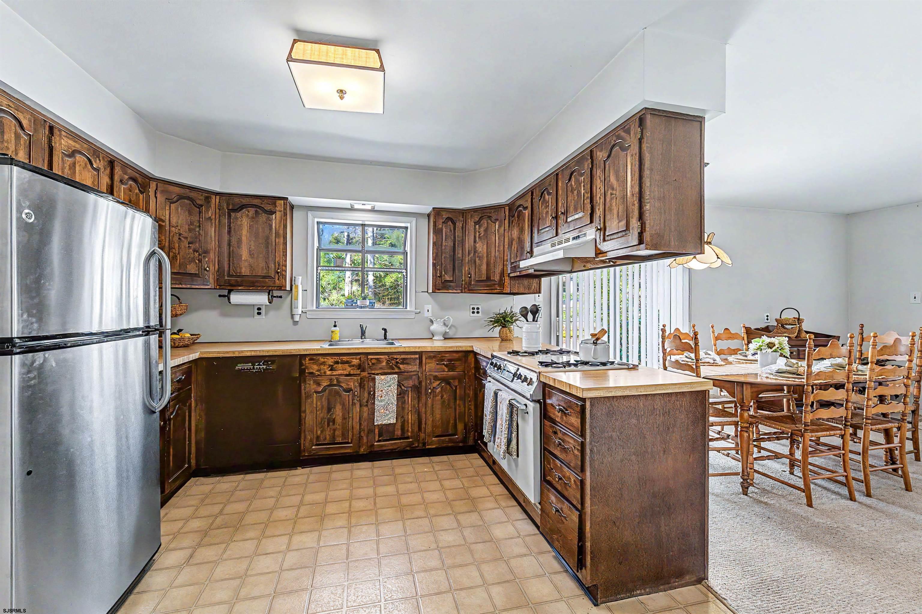 506 E Oslo Ct