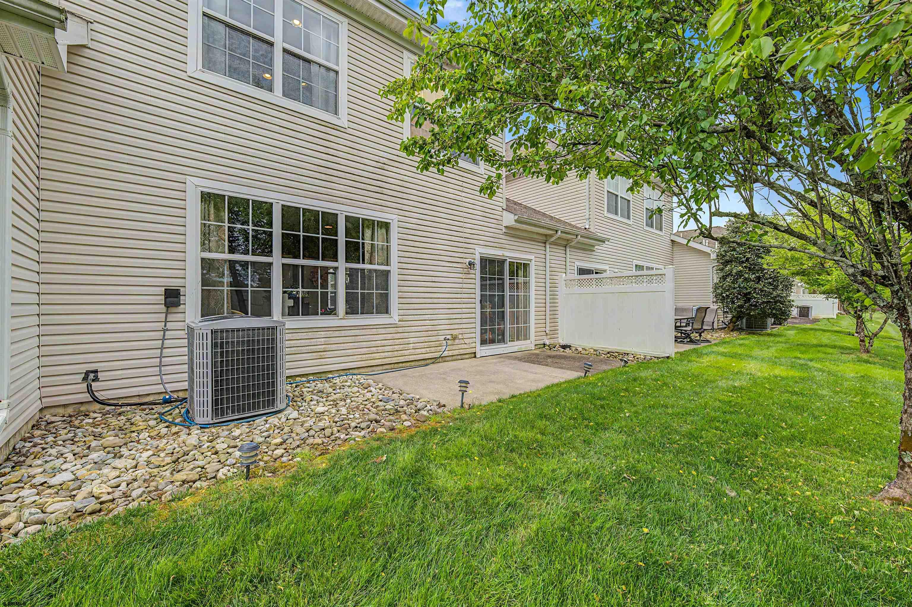 58 Delray Ln
