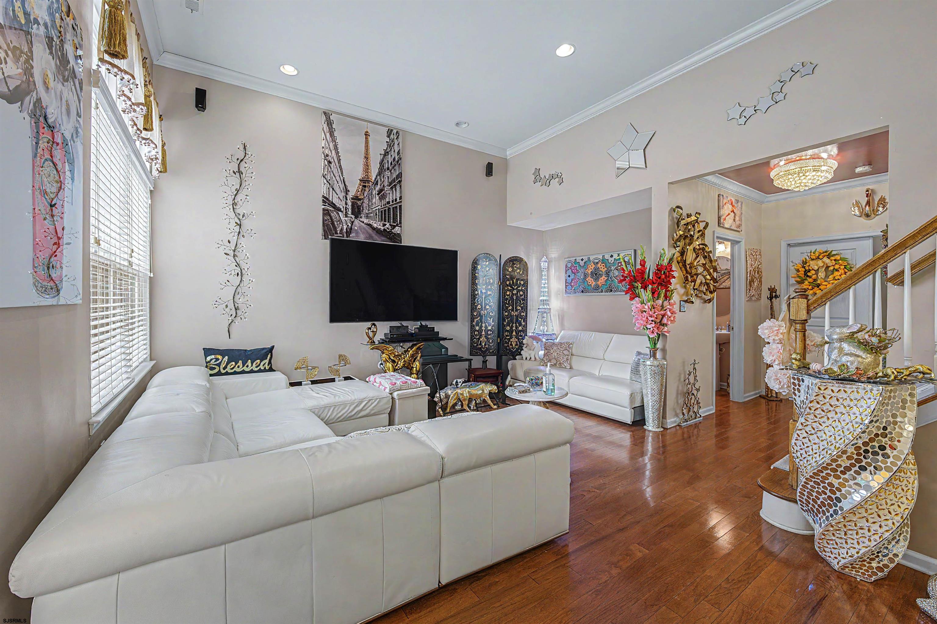58 Delray Ln