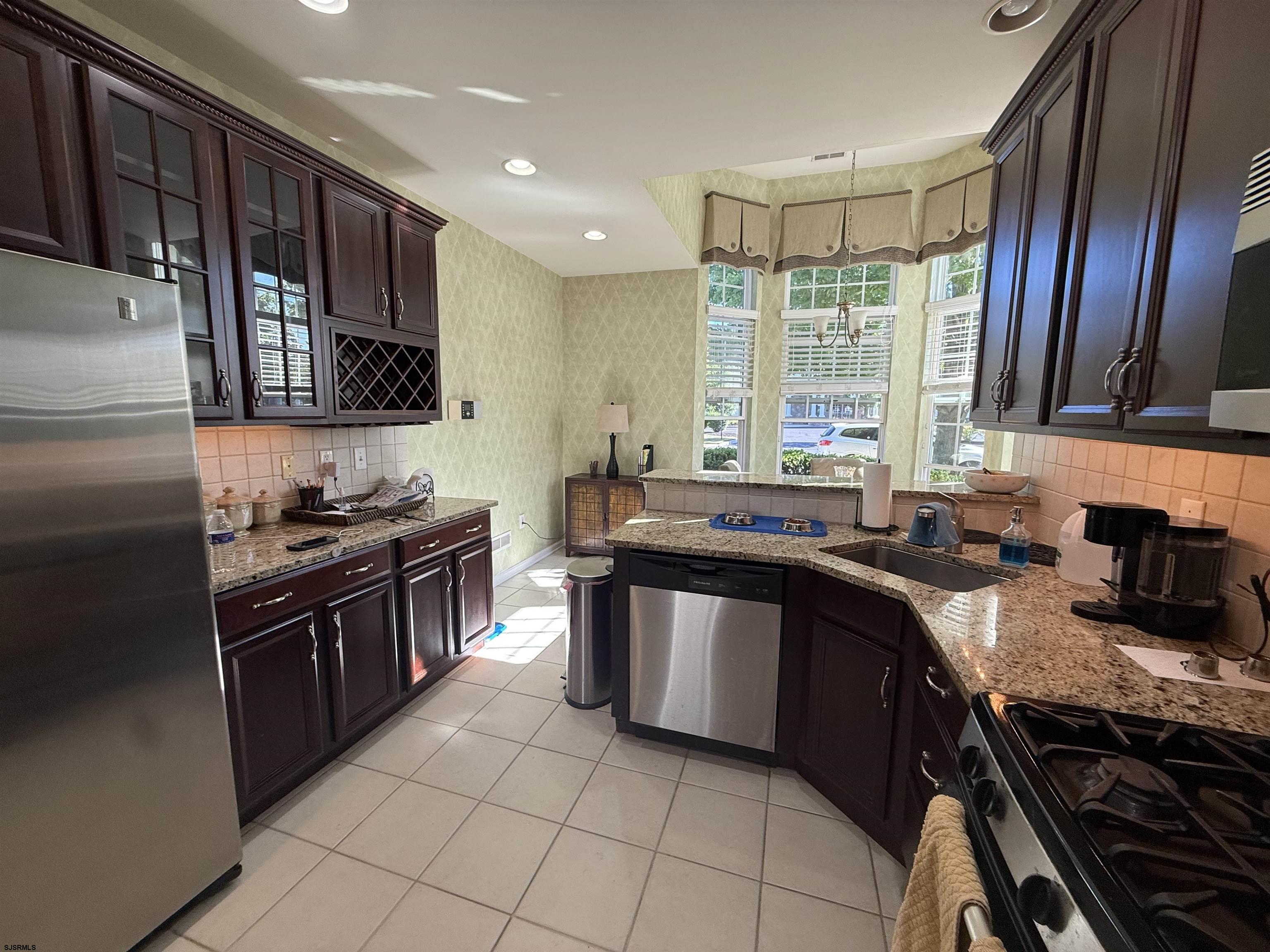 9 Delray Ln