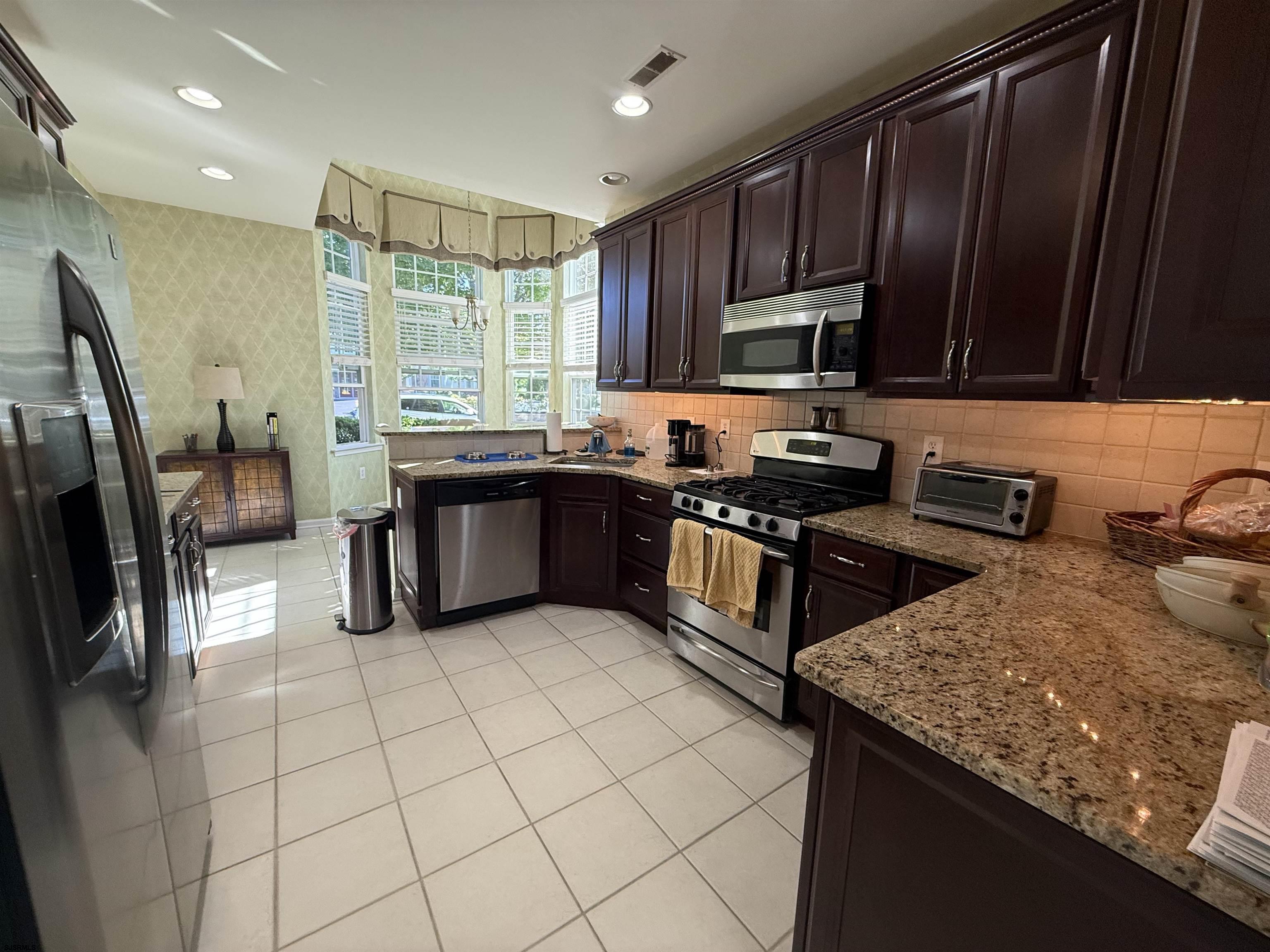 9 Delray Ln