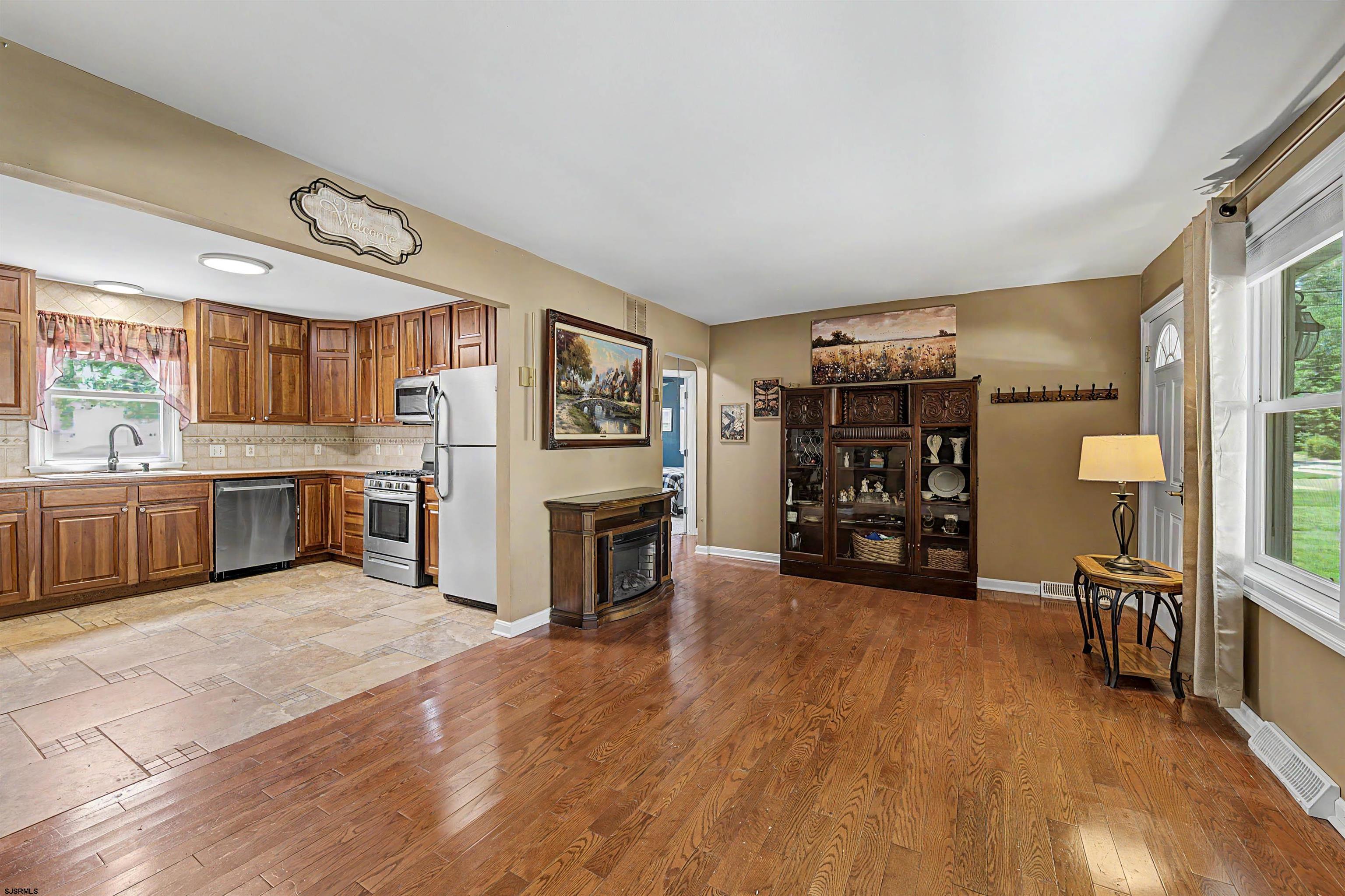 149 Crestview Ave