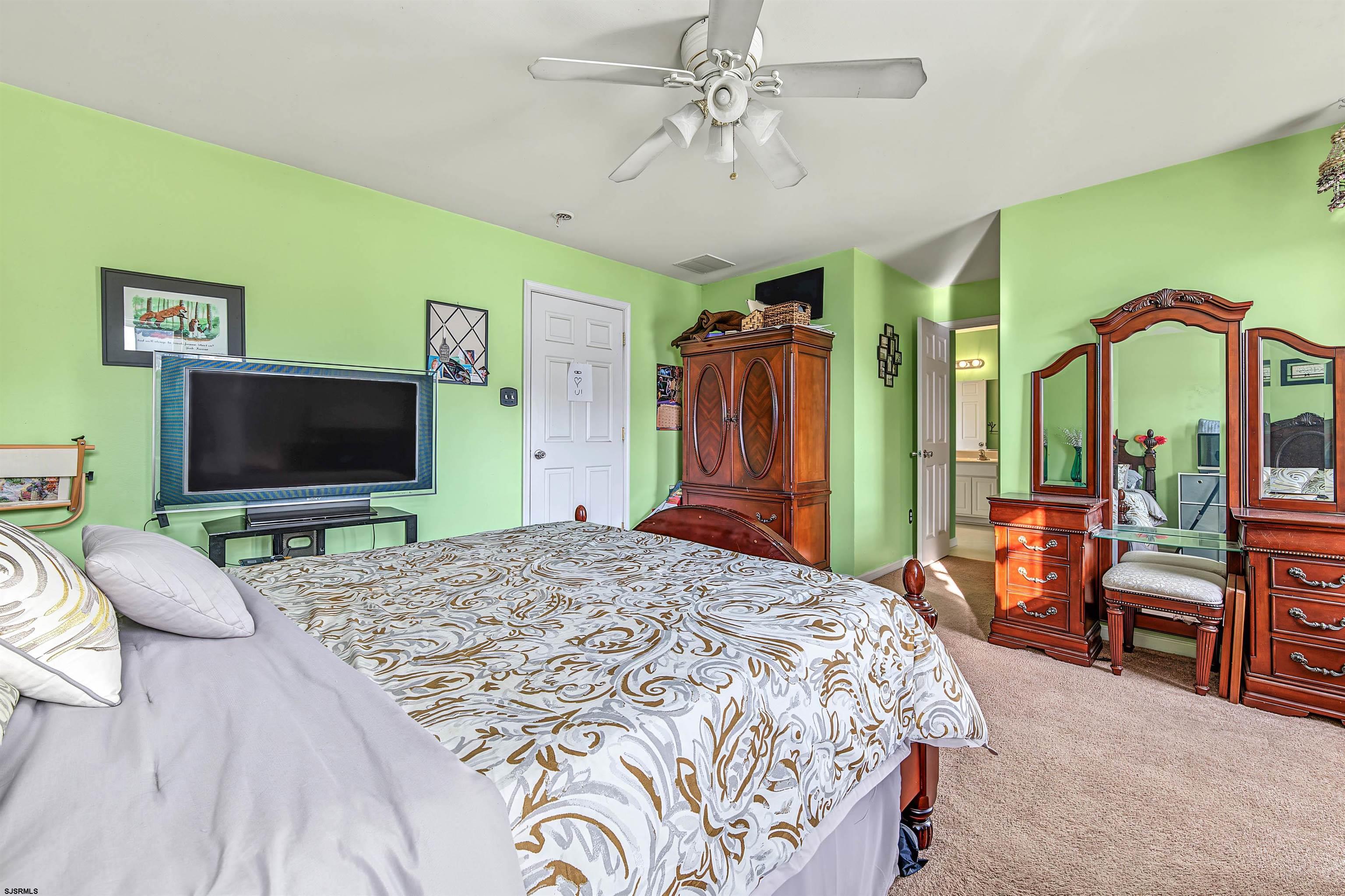43 Donegal Ln