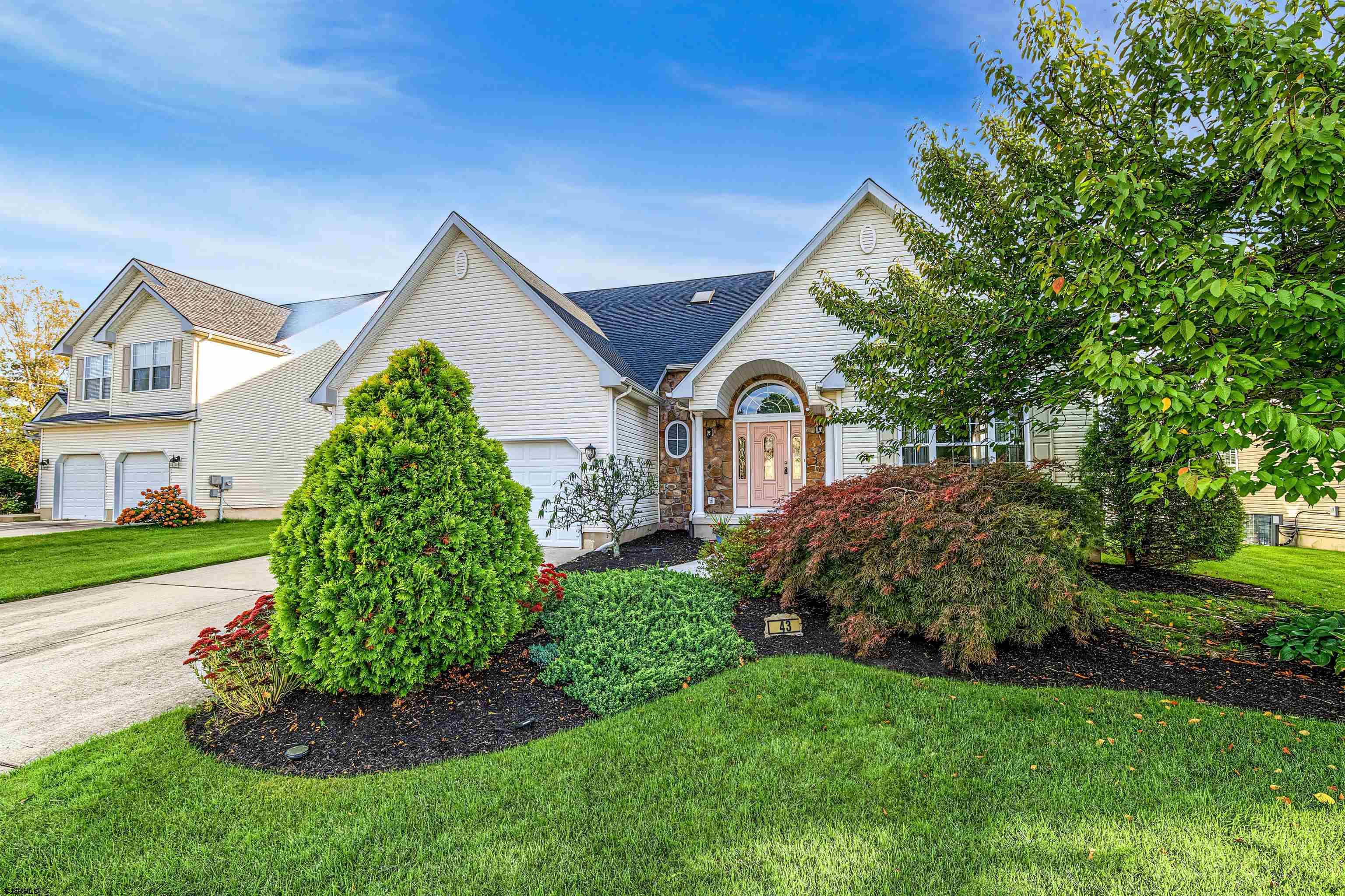 43 Donegal Ln