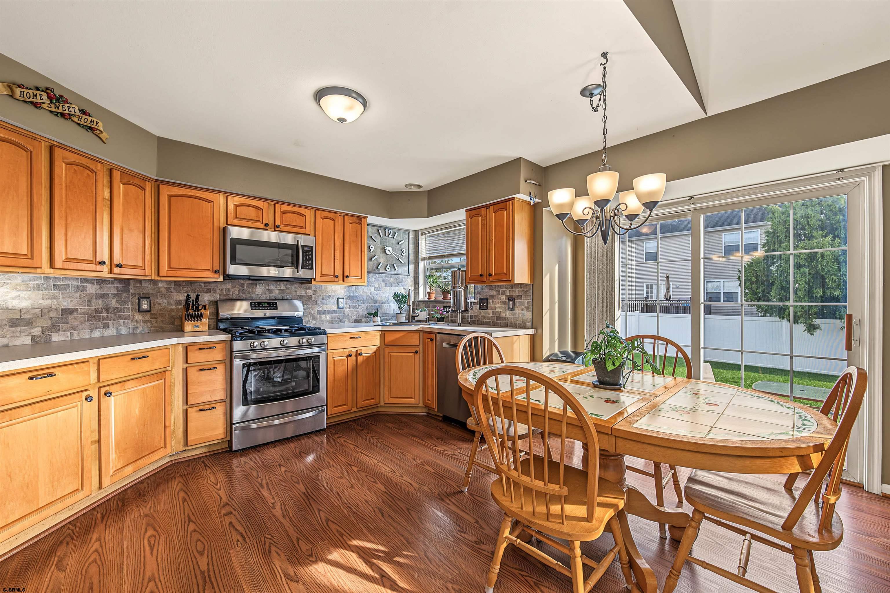 43 Donegal Ln