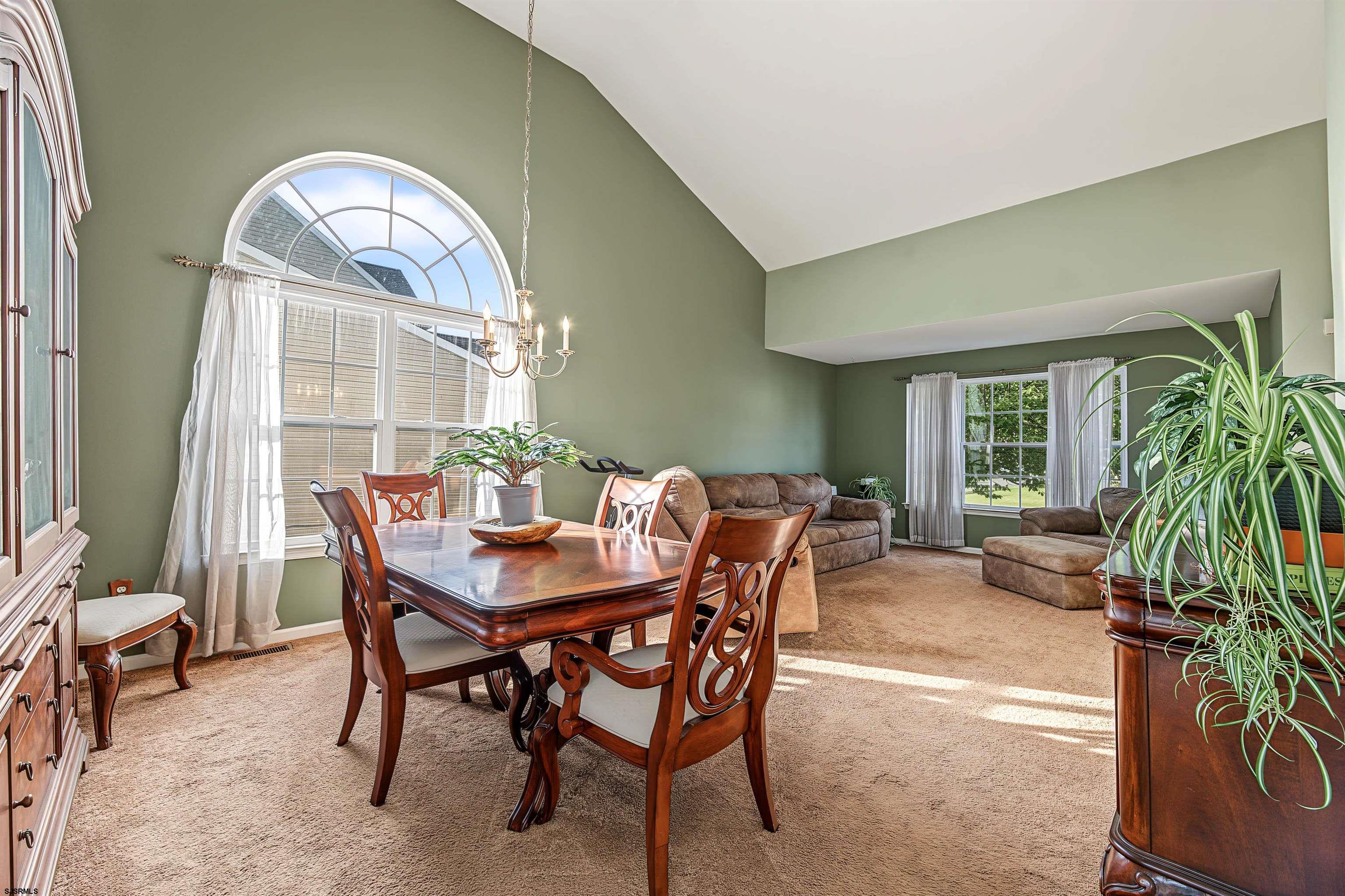 43 Donegal Ln