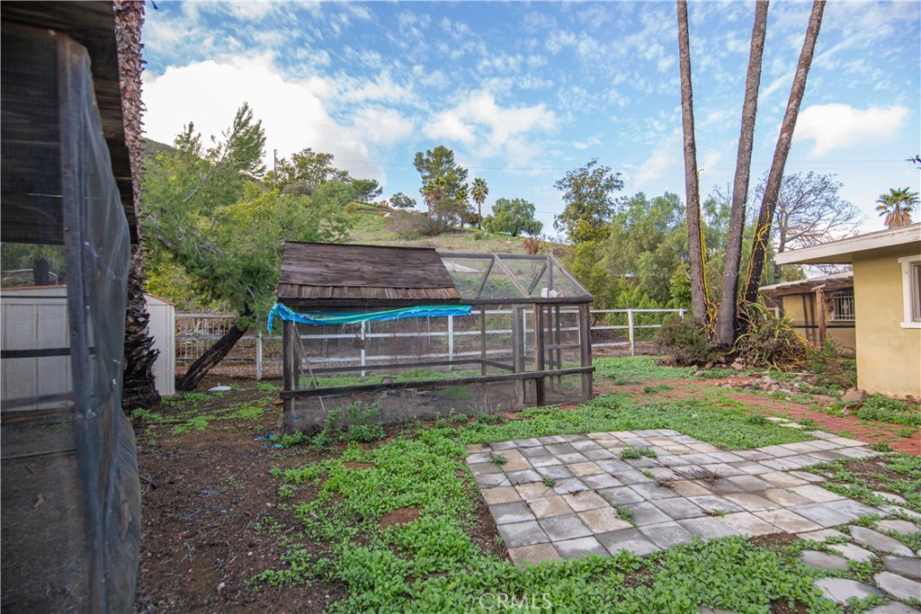 760 Rainbow Hills Road