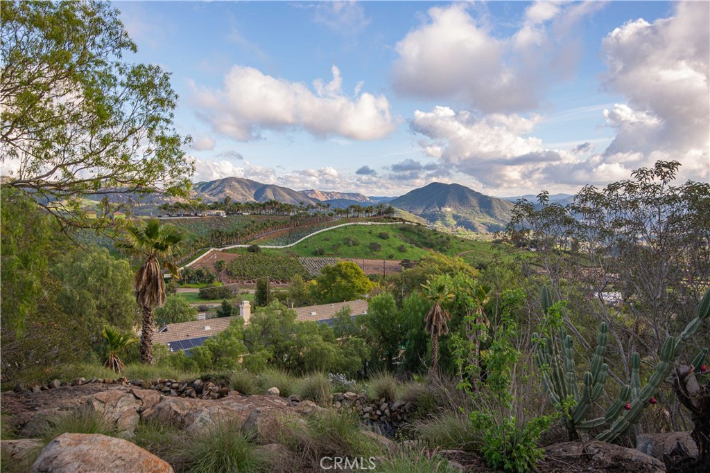 760 Rainbow Hills Road