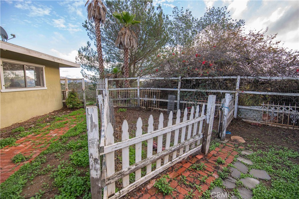 760 Rainbow Hills Road
