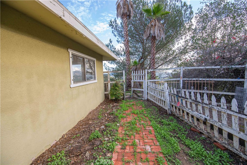 760 Rainbow Hills Road